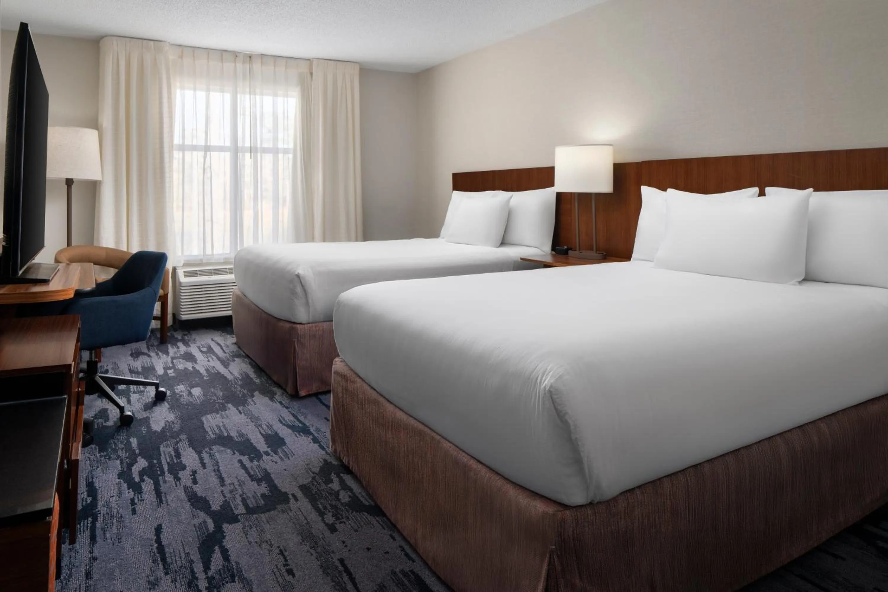 Bedroom, Bed in Fairfield Inn & Suites by Marriott Chesapeake Suffolk