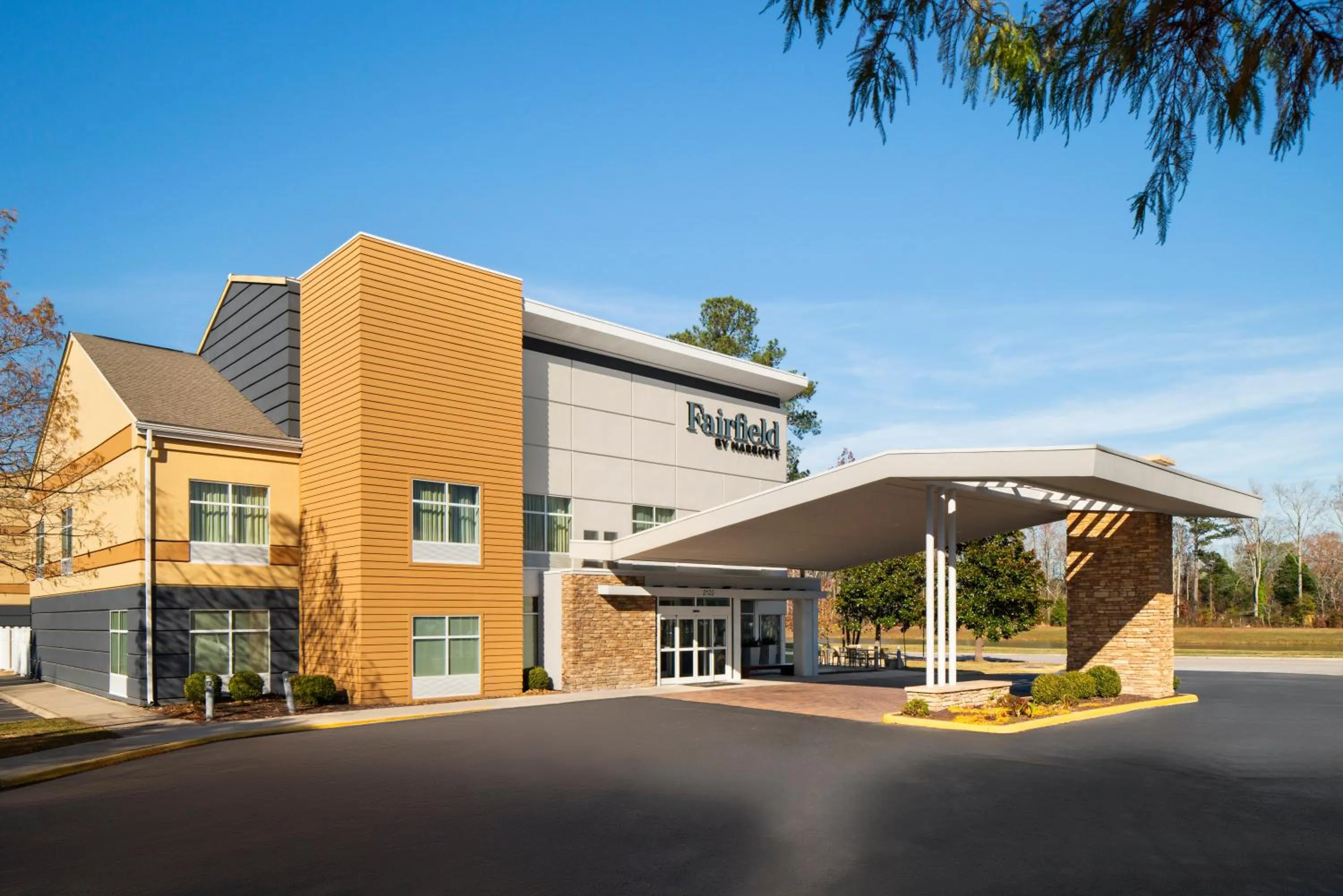 Property building in Fairfield Inn & Suites by Marriott Chesapeake Suffolk