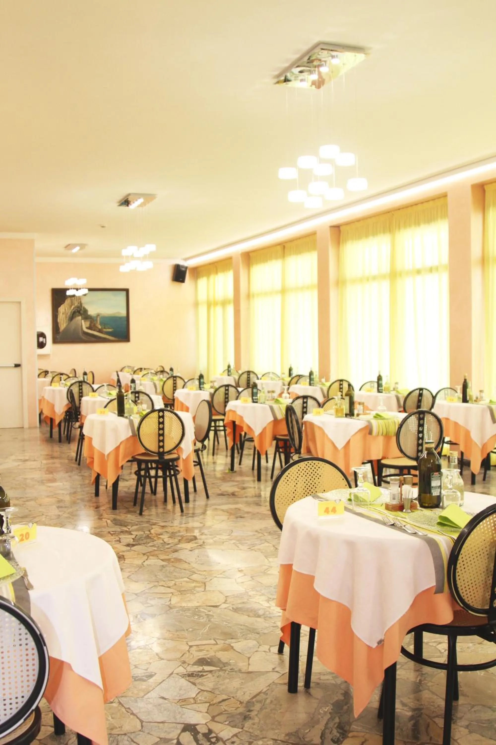 Hotel Diamante COLAZIONE XL PARCHEGGIO GRATIS A 5 CHILOMETRI DA RIMINI FIERA