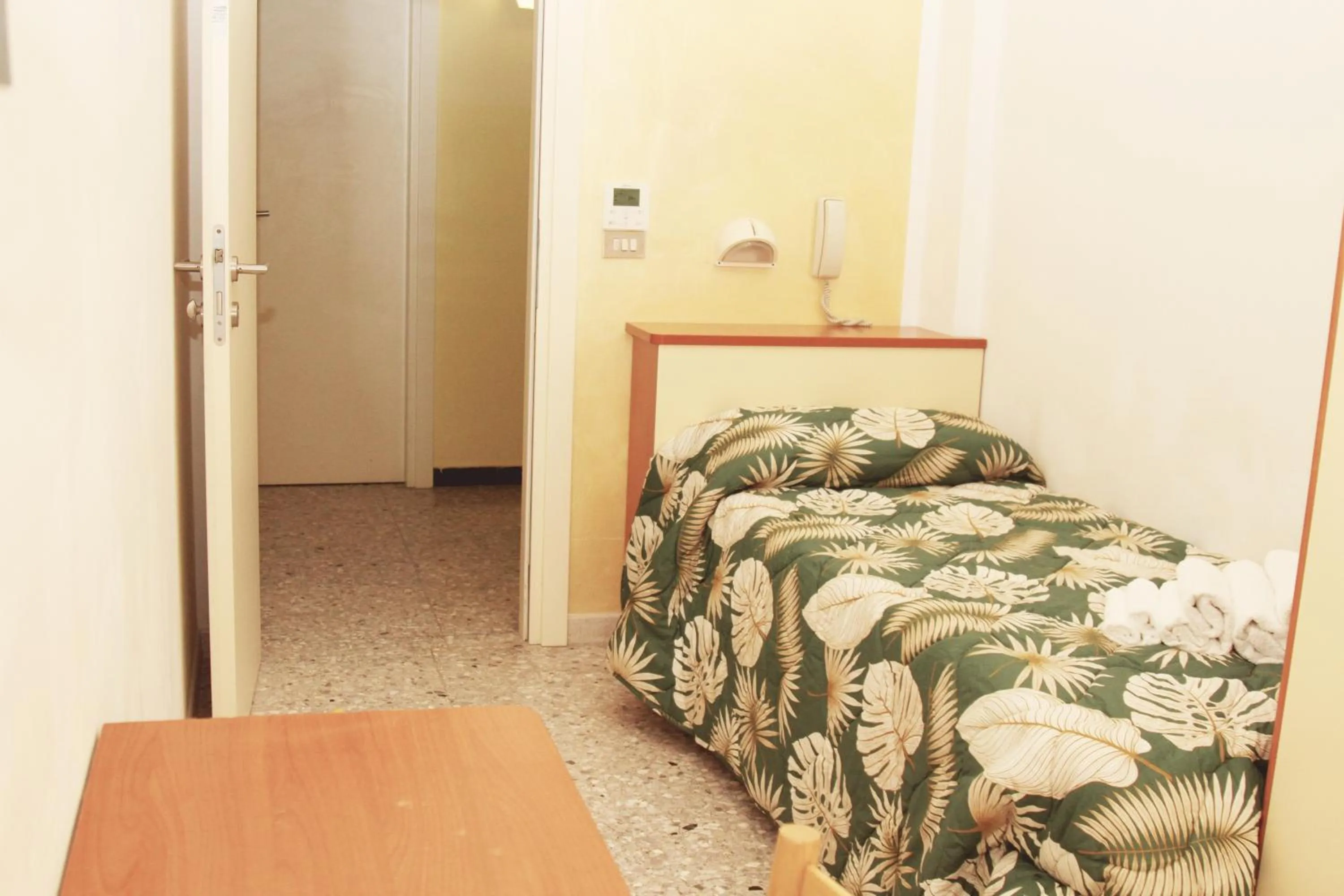 Bed in Hotel Diamante COLAZIONE XL PARCHEGGIO GRATIS A 5 CHILOMETRI DA RIMINI FIERA