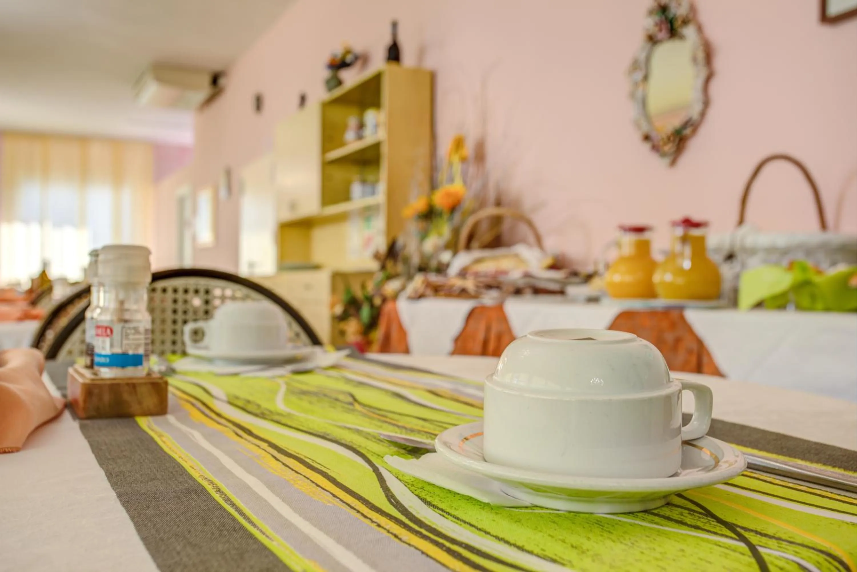 Breakfast in Hotel Diamante COLAZIONE XL PARCHEGGIO GRATIS A 5 CHILOMETRI DA RIMINI FIERA