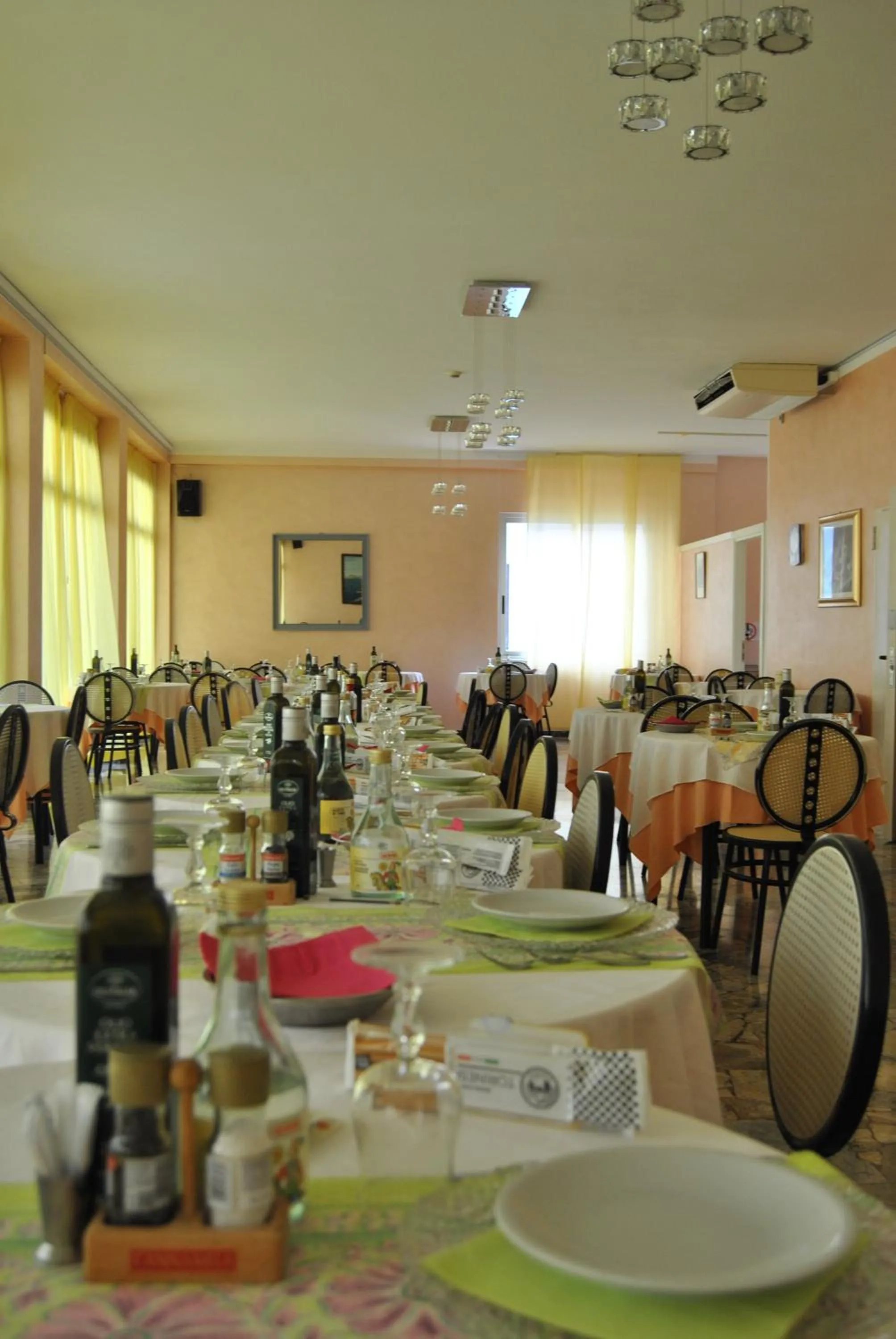 Hotel Diamante COLAZIONE XL PARCHEGGIO GRATIS A 5 CHILOMETRI DA RIMINI FIERA