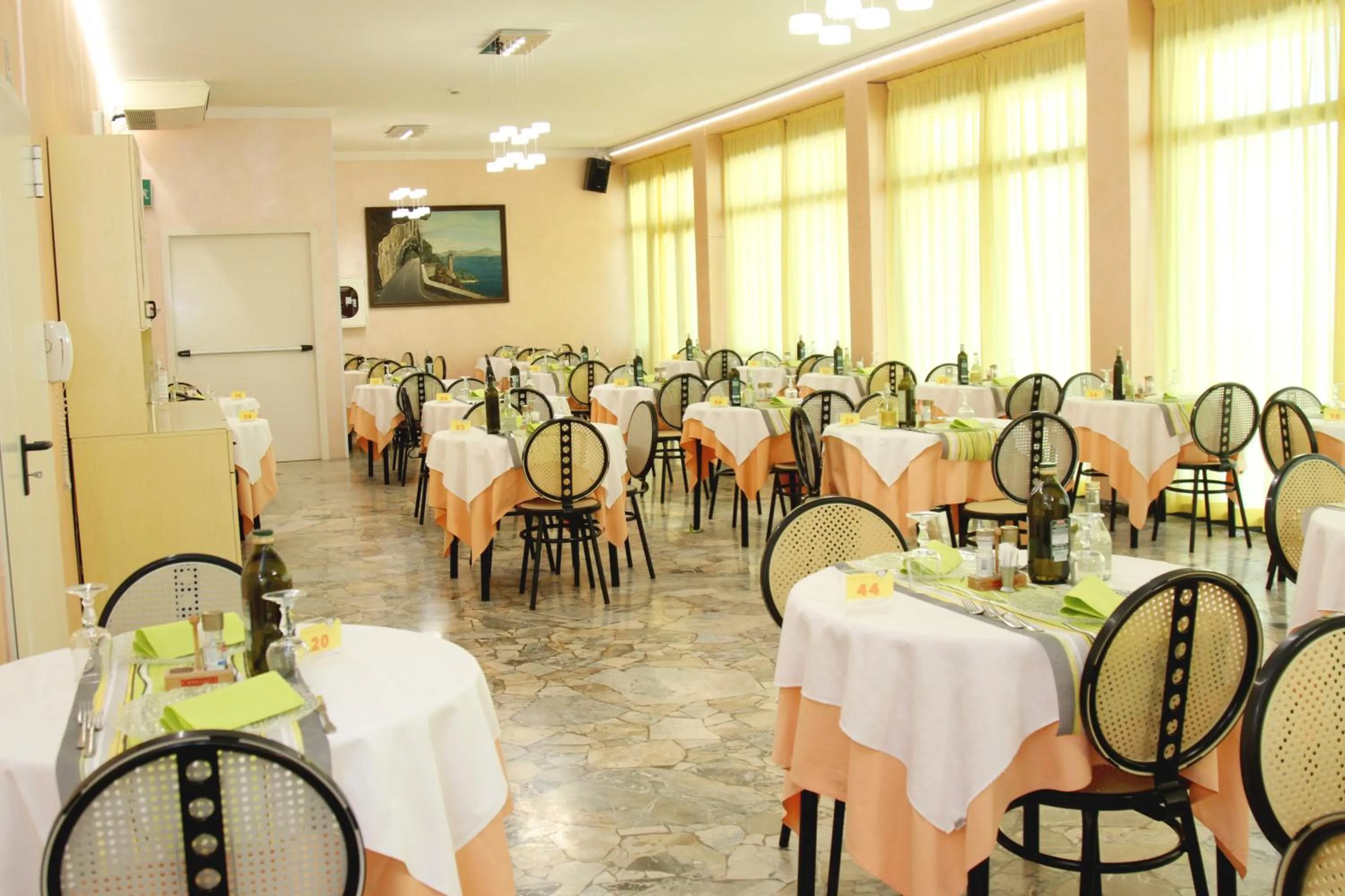 Hotel Diamante COLAZIONE XL PARCHEGGIO GRATIS A 5 CHILOMETRI DA RIMINI FIERA