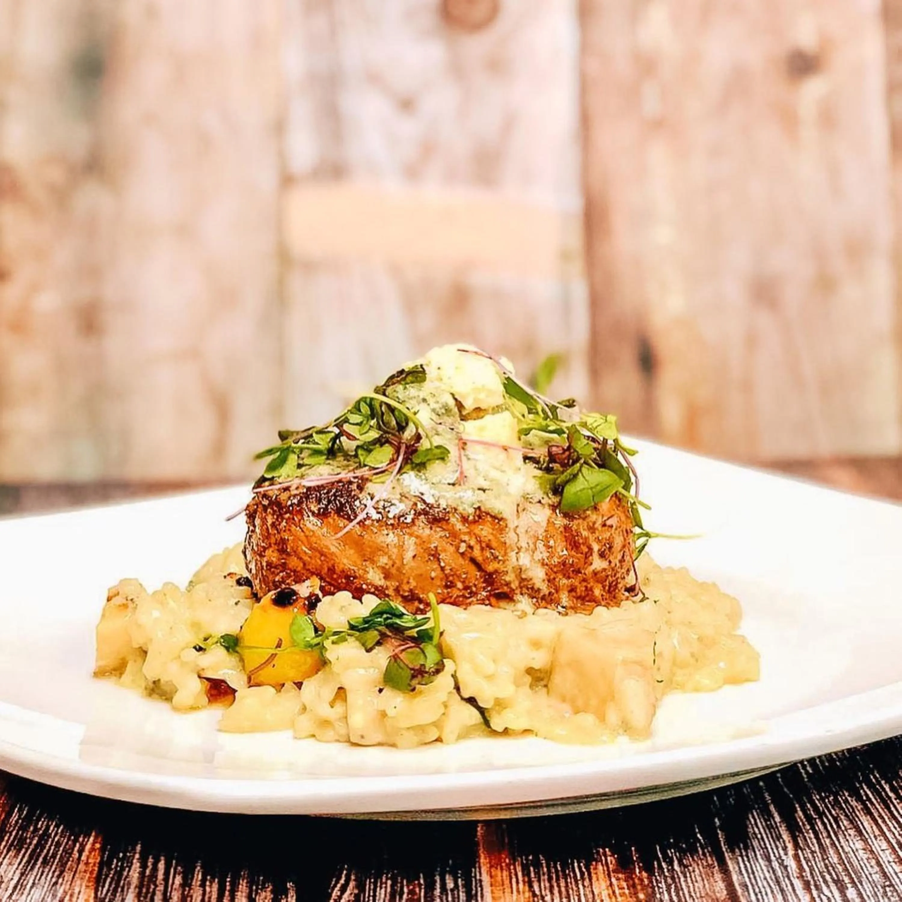 Restaurant/places to eat in Holiday Inn St Louis SW - Route 66 by IHG