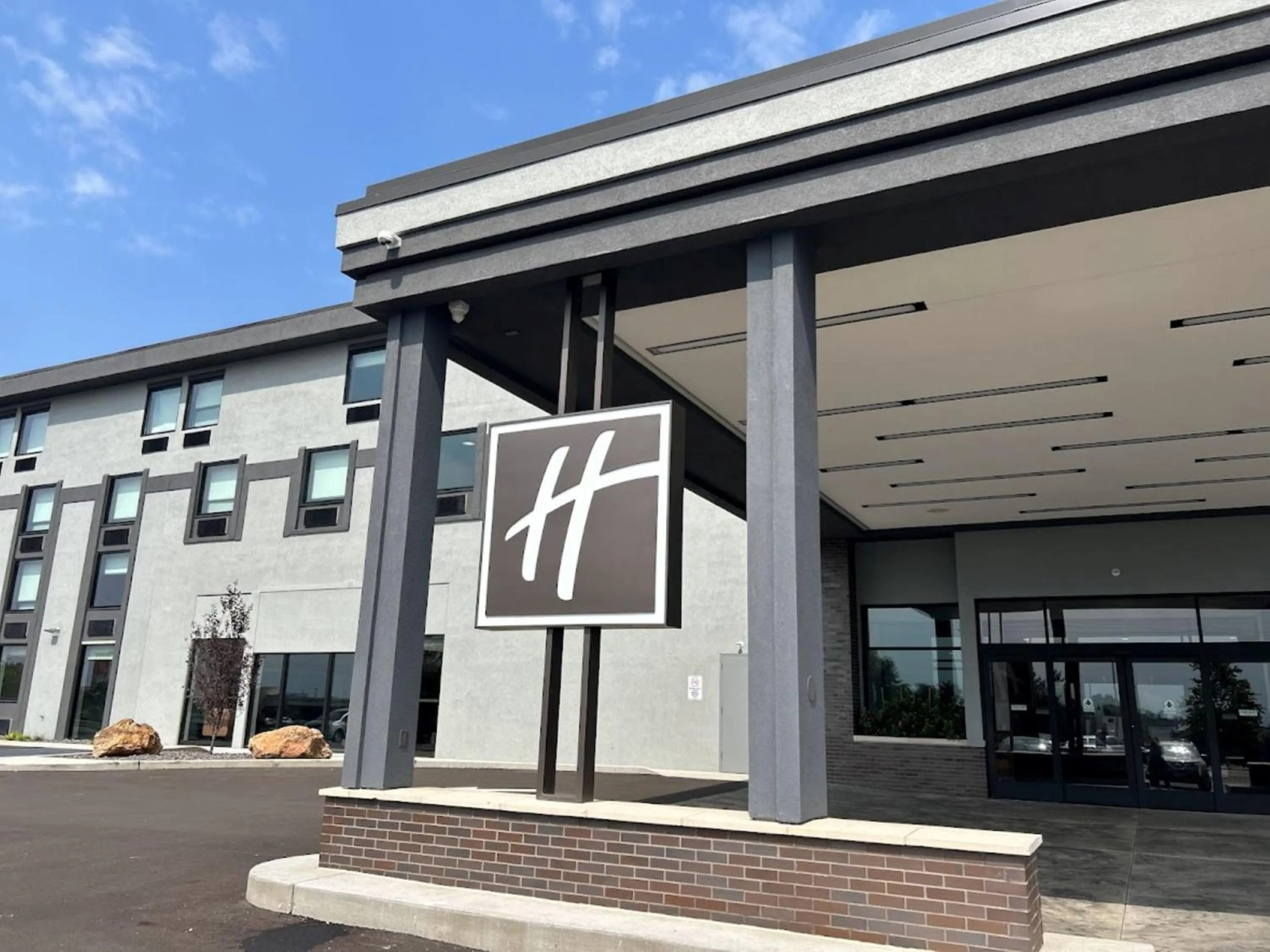 Property building in Holiday Inn St Louis SW - Route 66 by IHG