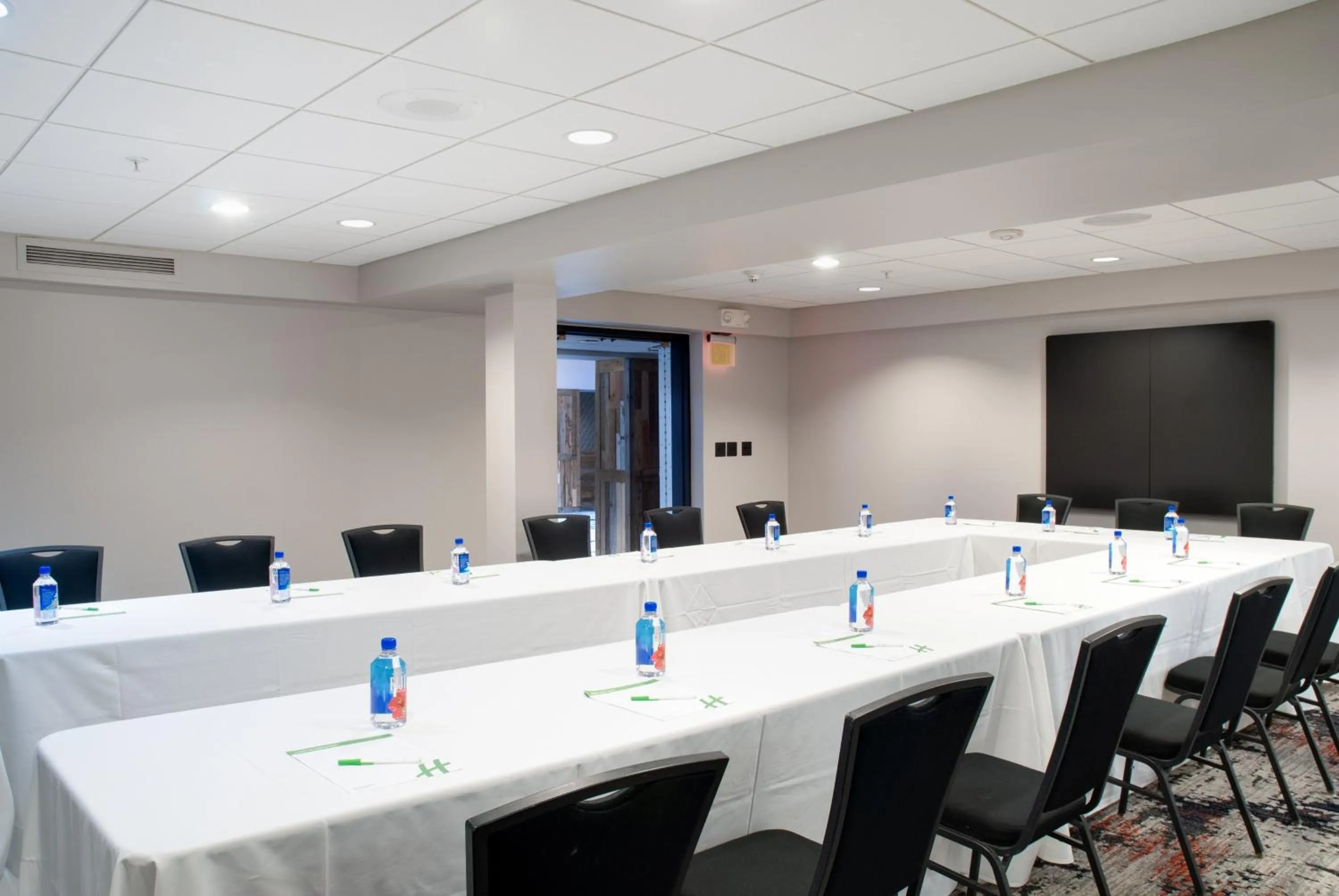 Meeting/conference room in Holiday Inn St Louis SW - Route 66 by IHG