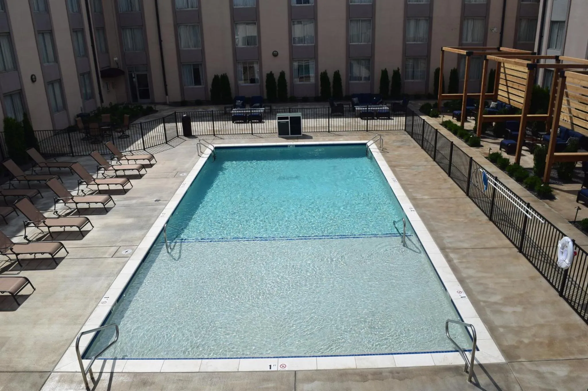 Swimming pool in Holiday Inn St Louis SW - Route 66 by IHG