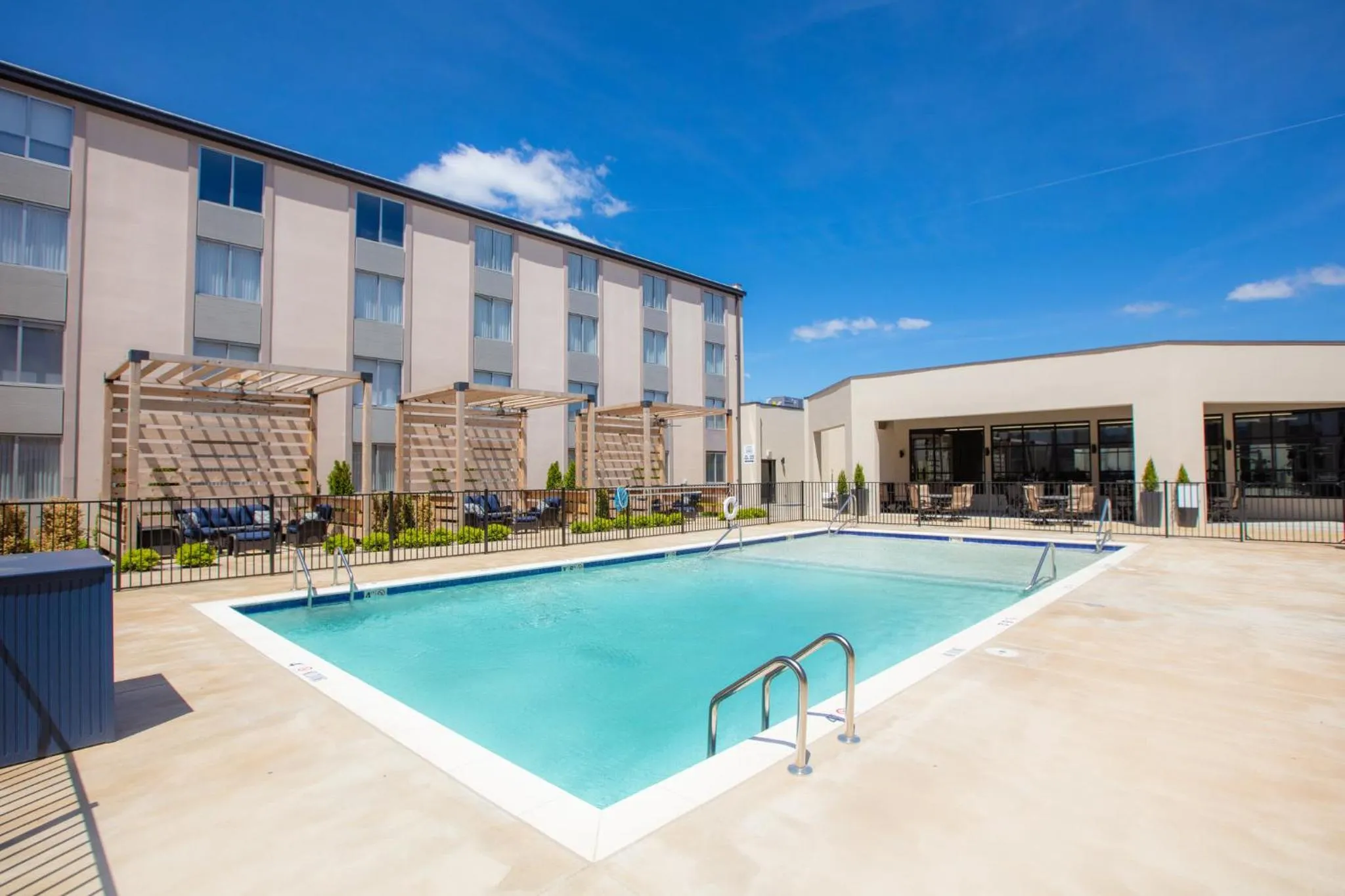 Swimming pool in Holiday Inn St Louis SW - Route 66 by IHG