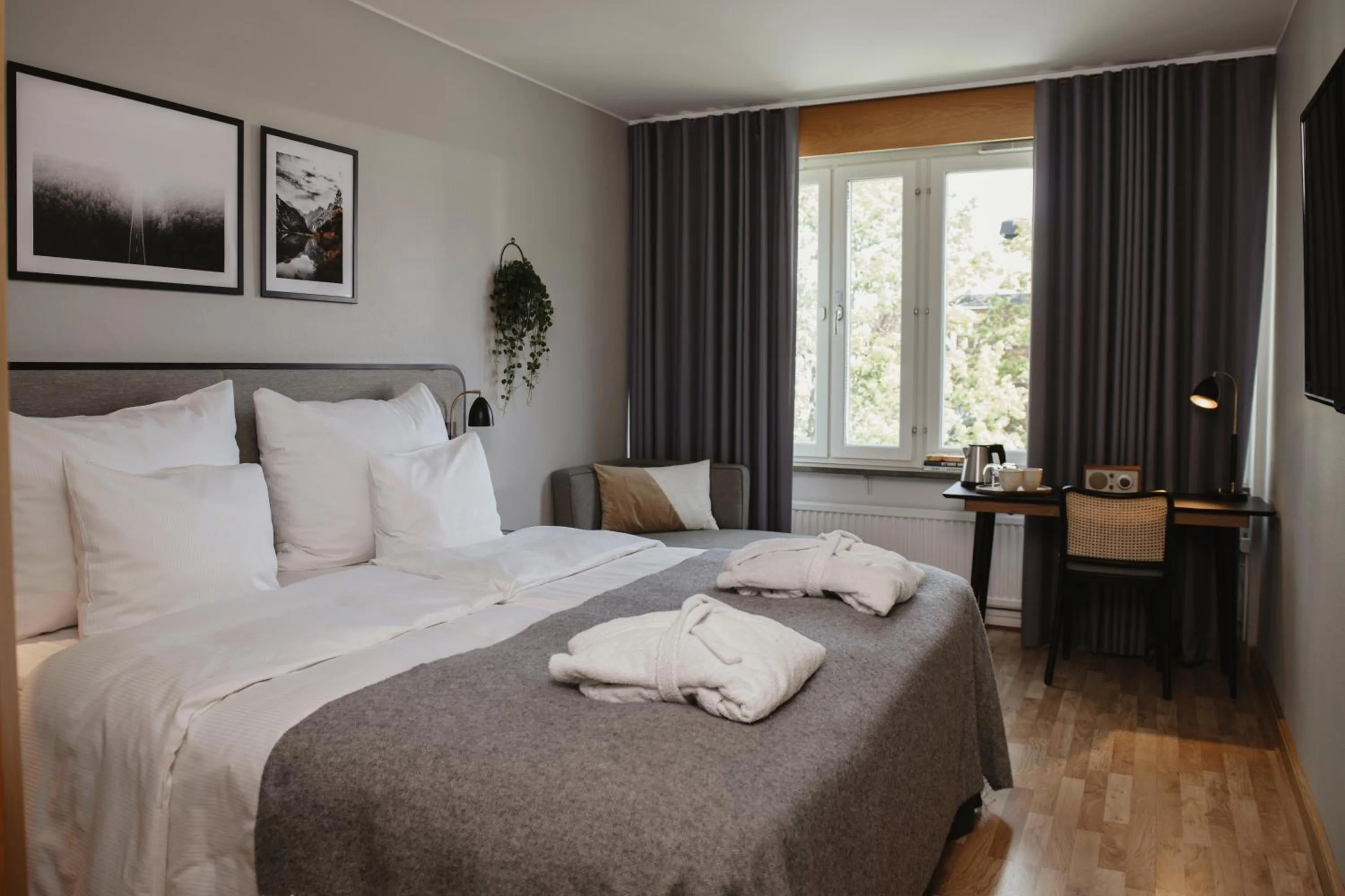 Coffee/tea facilities, Bed in Home Hotel Etage