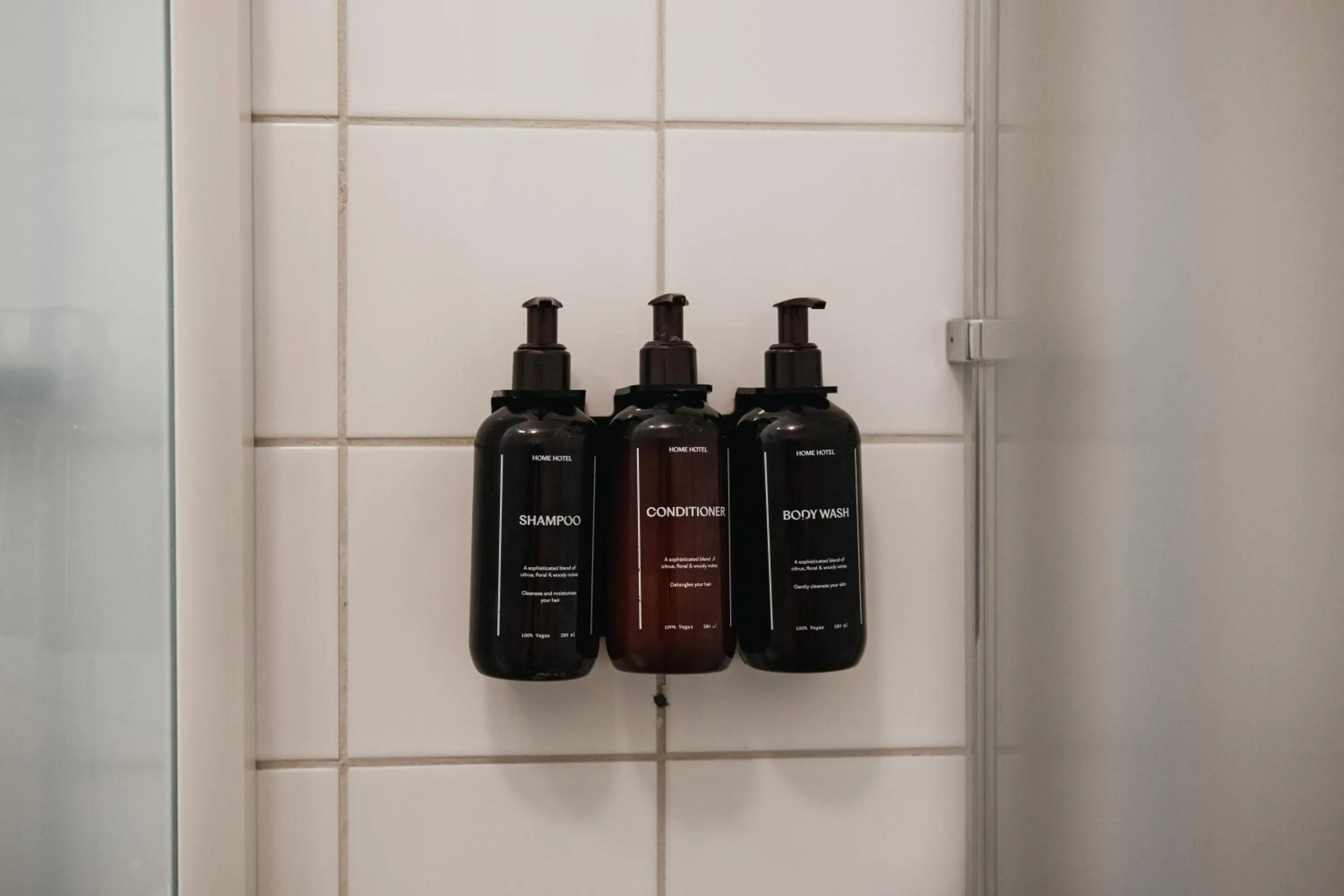 Bathroom in Home Hotel Etage