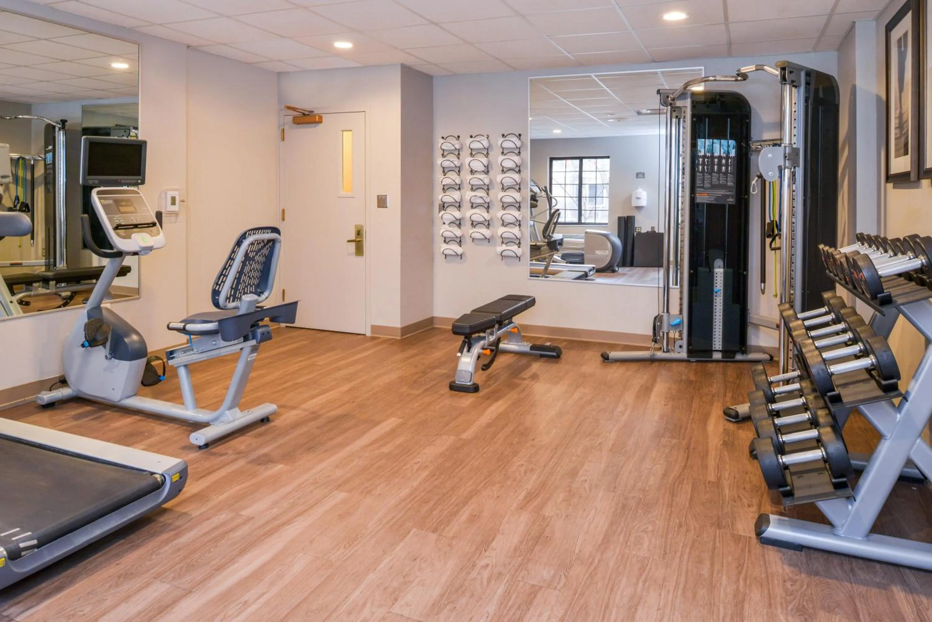 Fitness centre/facilities in Staybridge Suites Indianapolis-Fishers by IHG