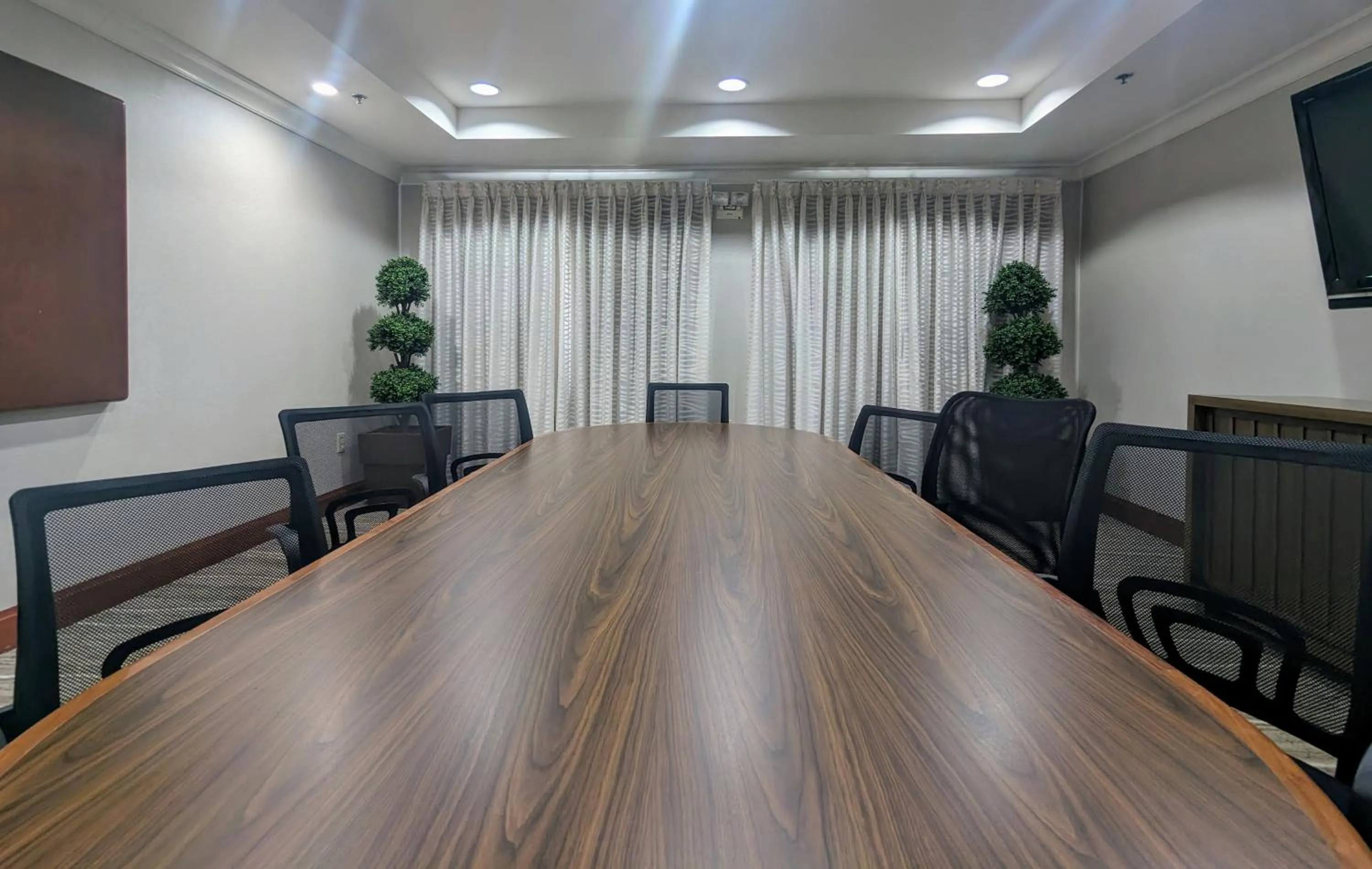 Meeting/conference room in Staybridge Suites Indianapolis-Fishers by IHG