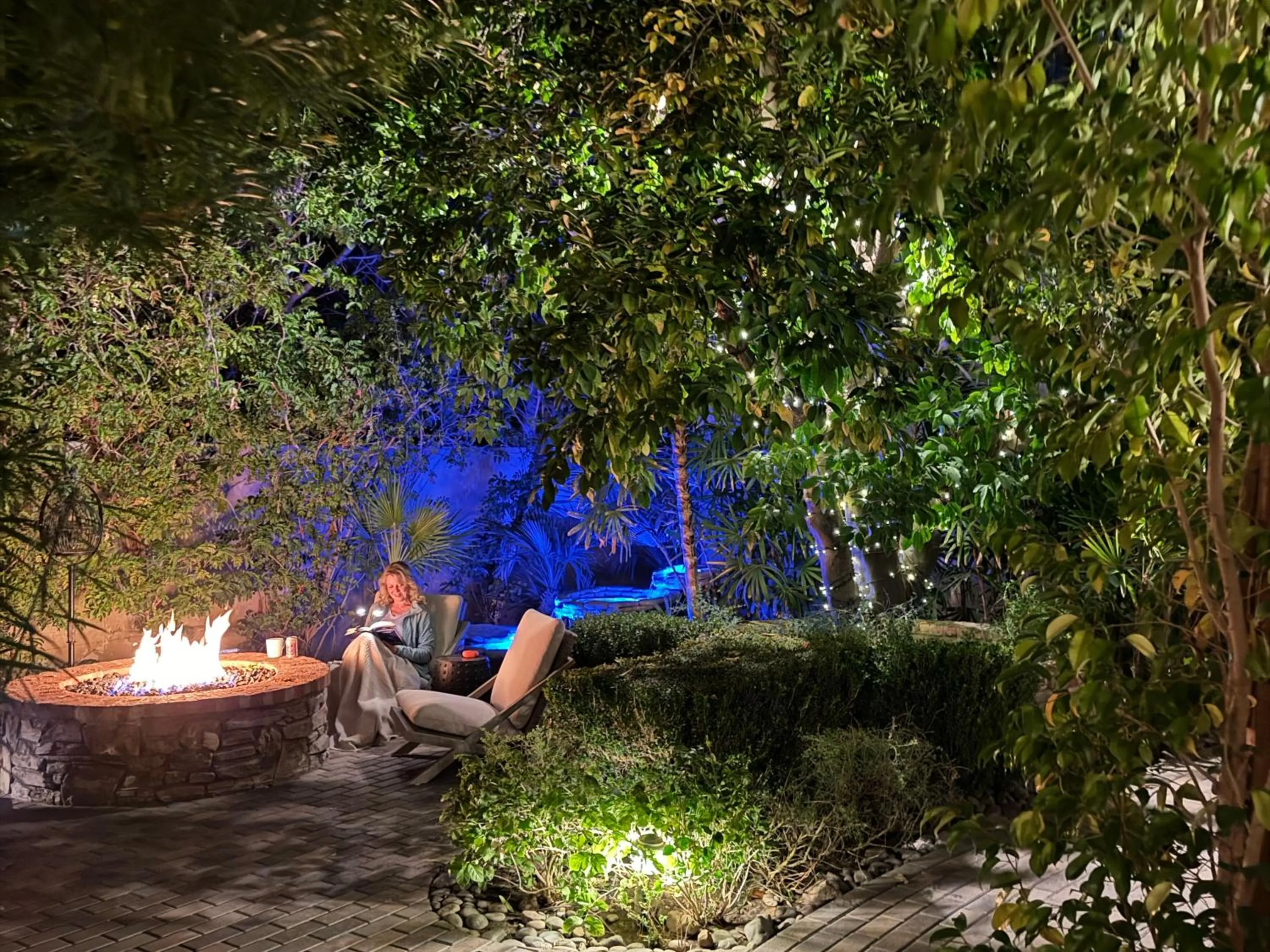 Night in Lucille Palm Springs