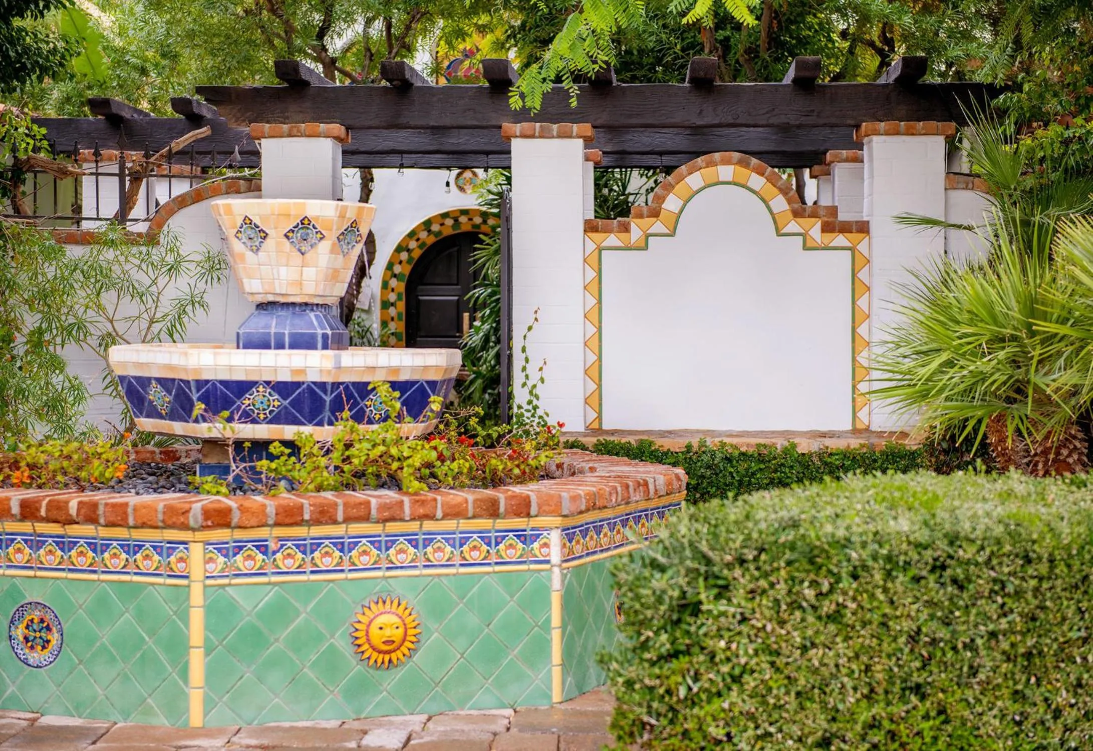 Garden in Lucille Palm Springs