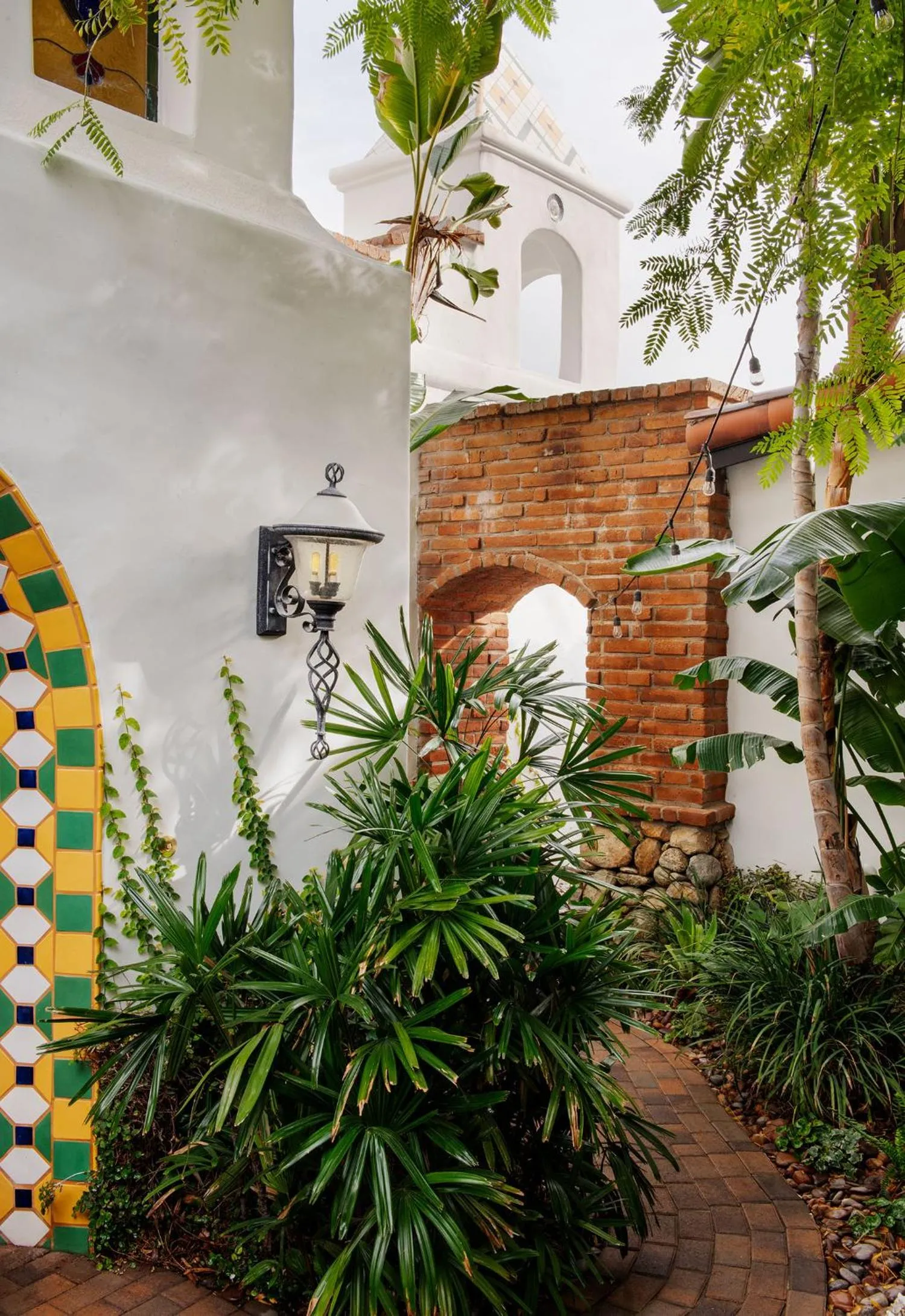 Property building in Lucille Palm Springs