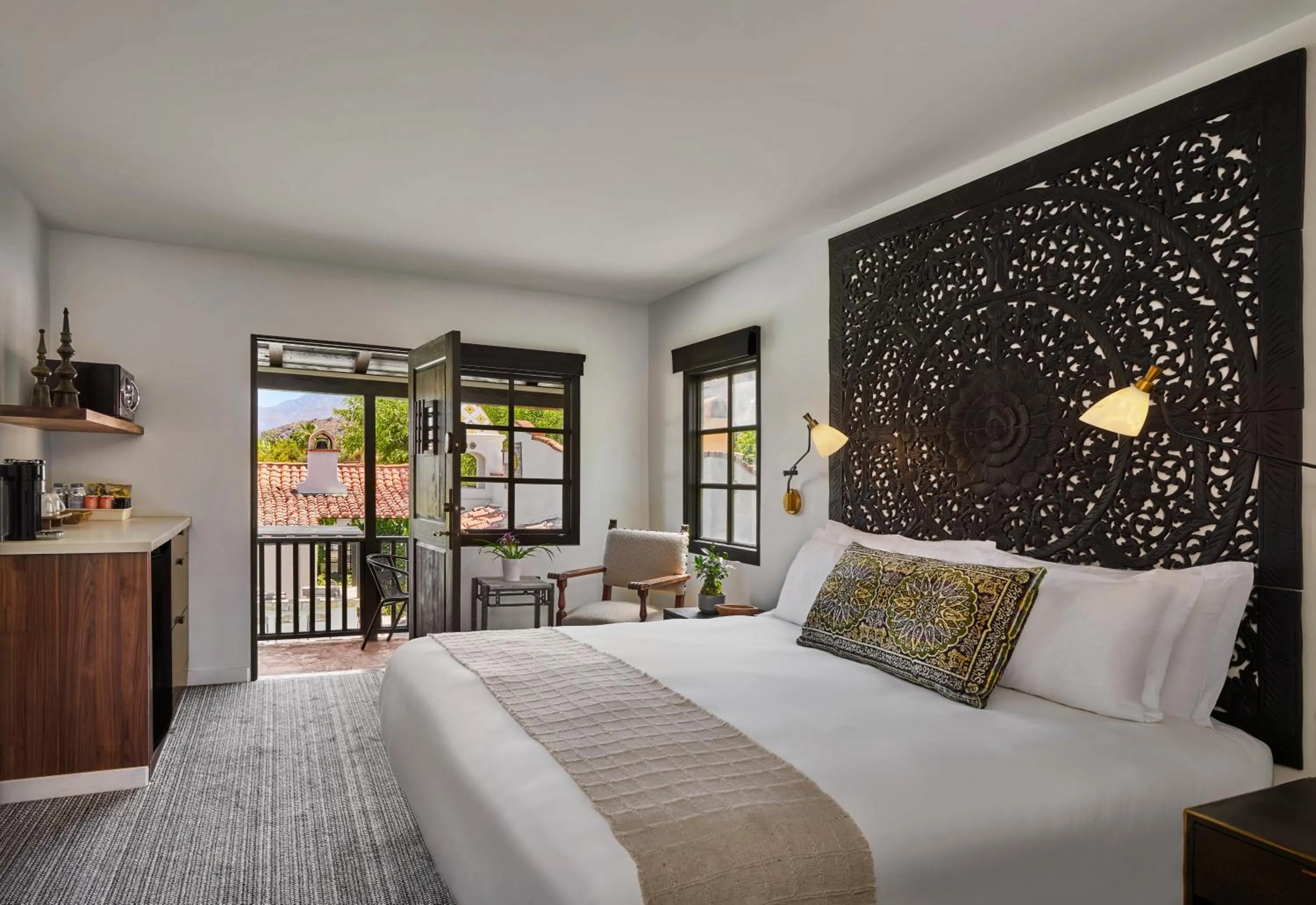 Bedroom, Bed in Lucille Palm Springs