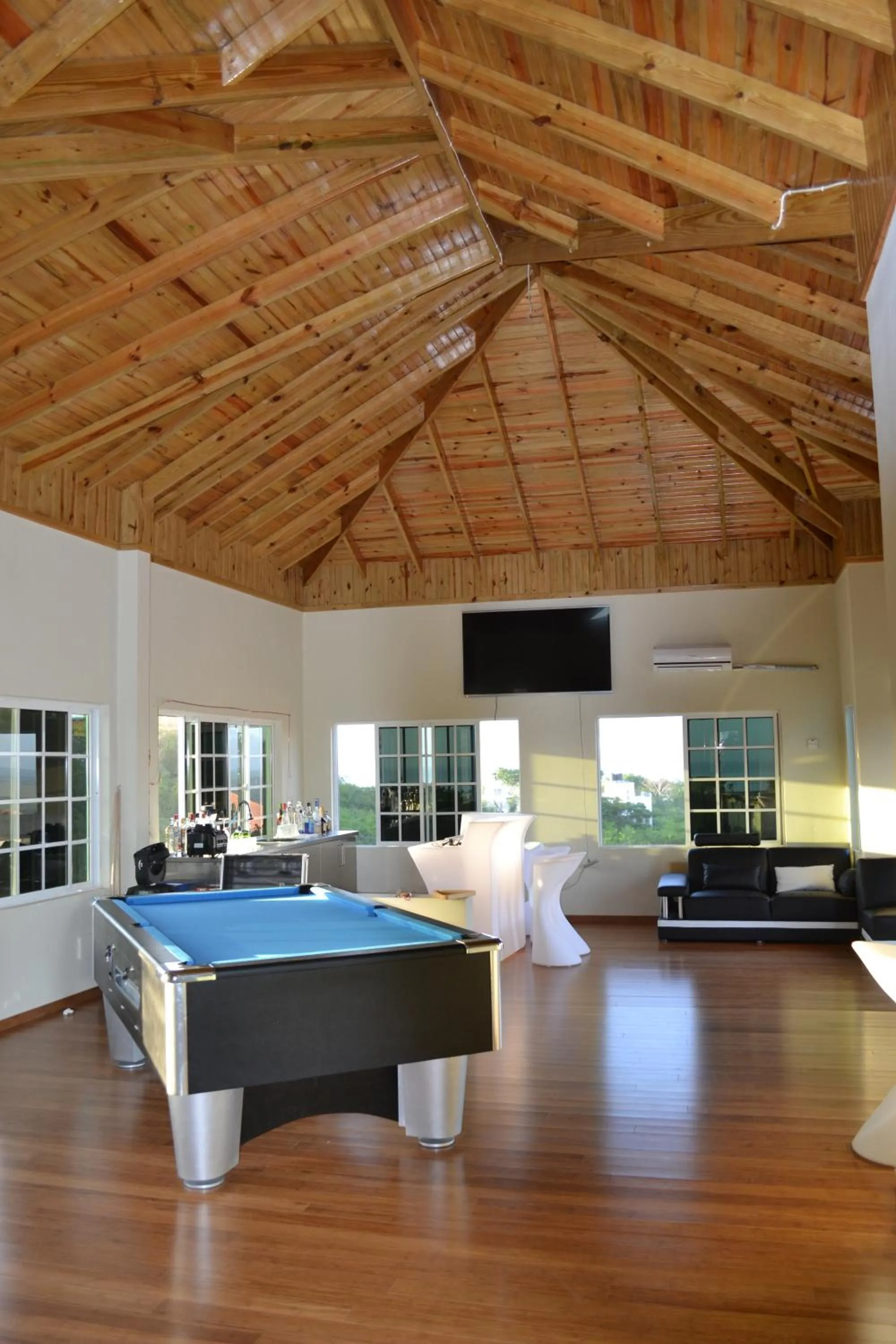 Balcony/Terrace in Negril Sky Blue Resorts LTD