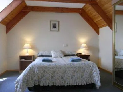 Bed in BIG4 Strahan Holiday Retreat