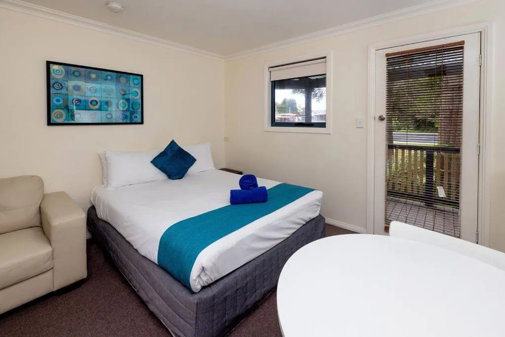 Bed in BIG4 Strahan Holiday Retreat