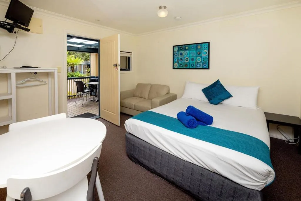 Bed in BIG4 Strahan Holiday Retreat