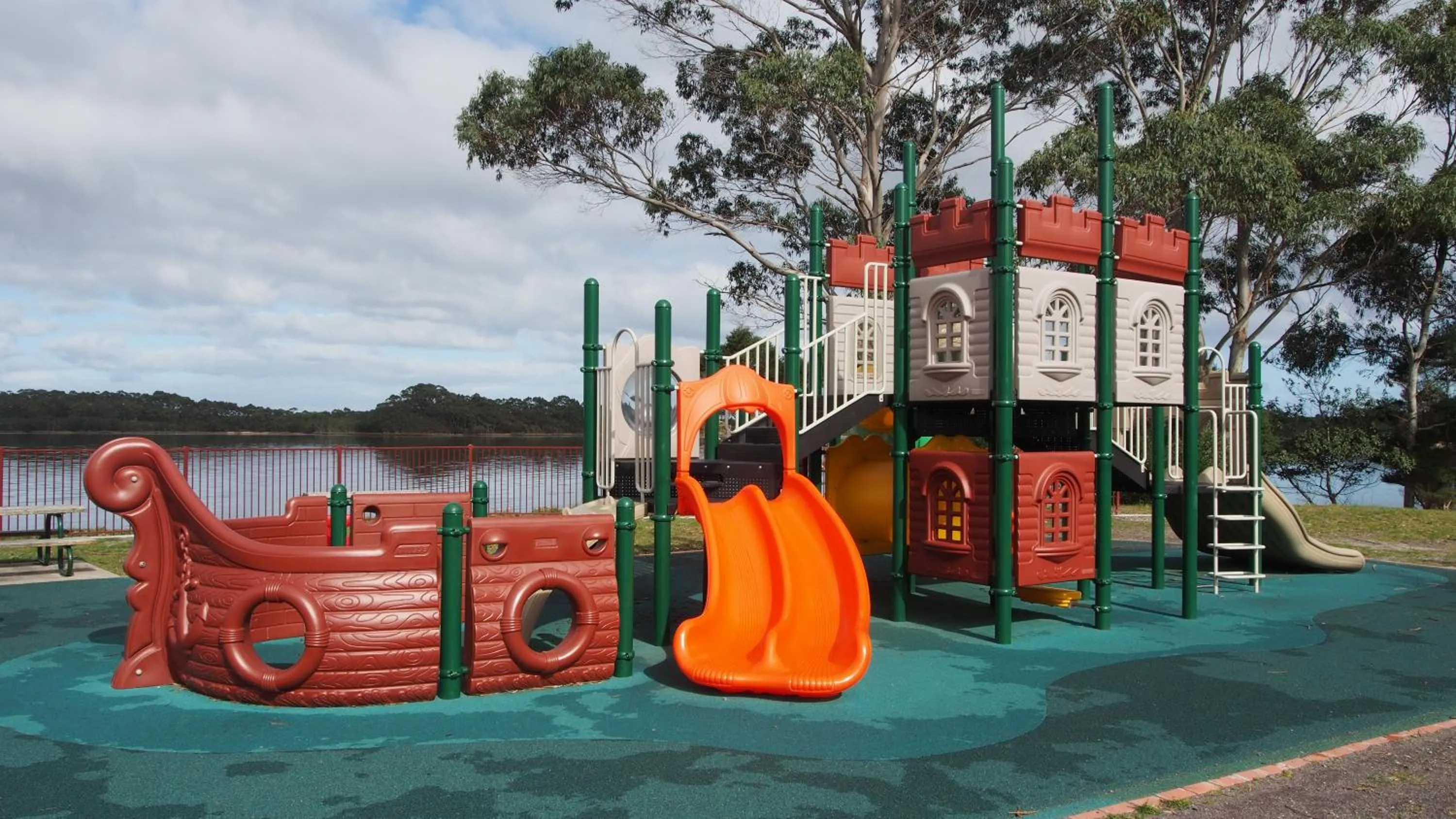 Children play ground in BIG4 Strahan Holiday Retreat