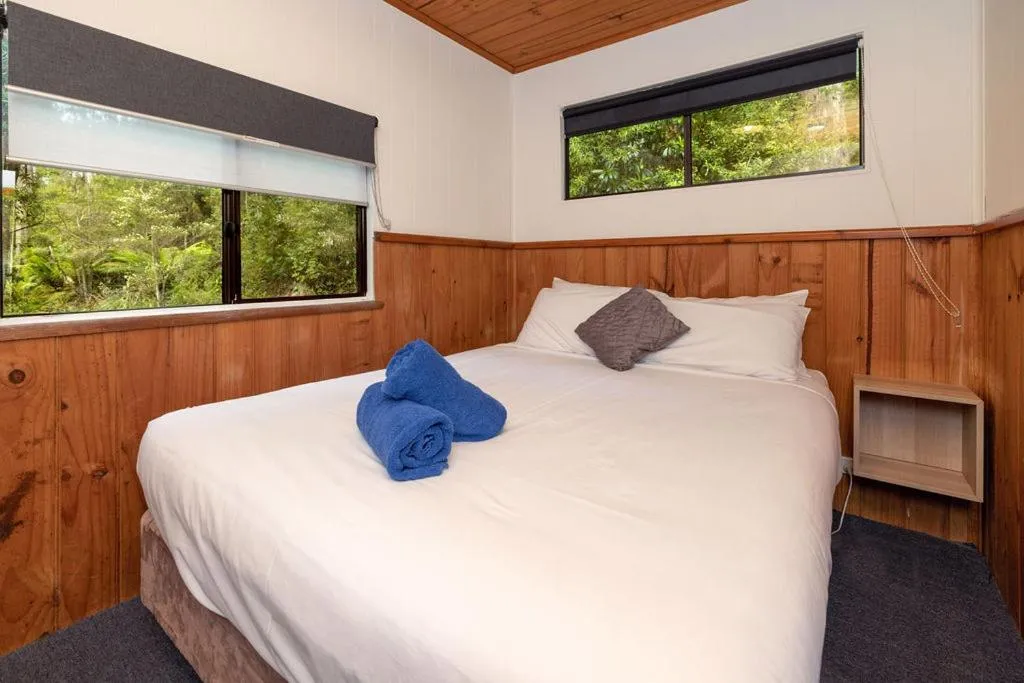 Bed in BIG4 Strahan Holiday Retreat