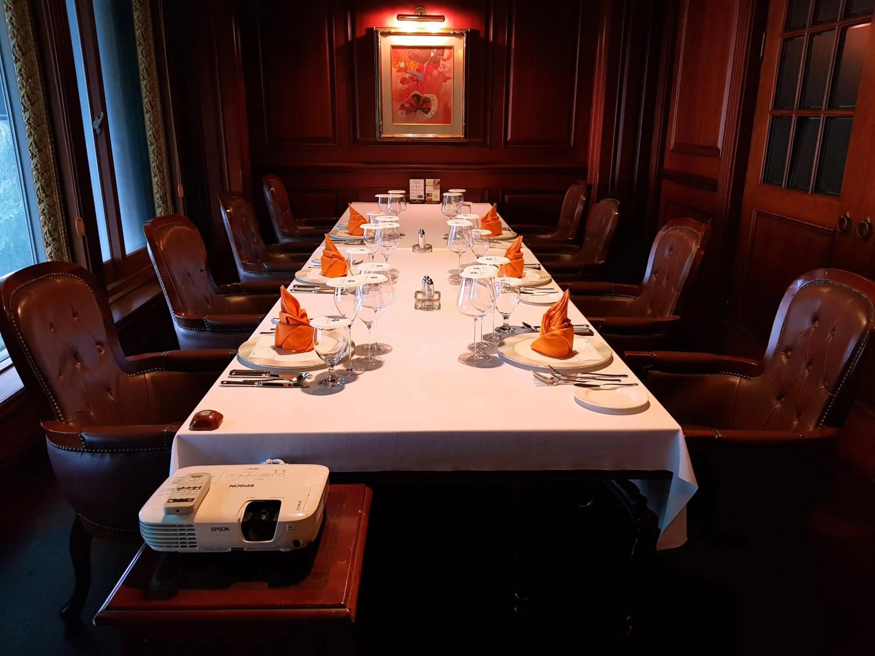 Restaurant/places to eat in Asia Lakeside Hotel