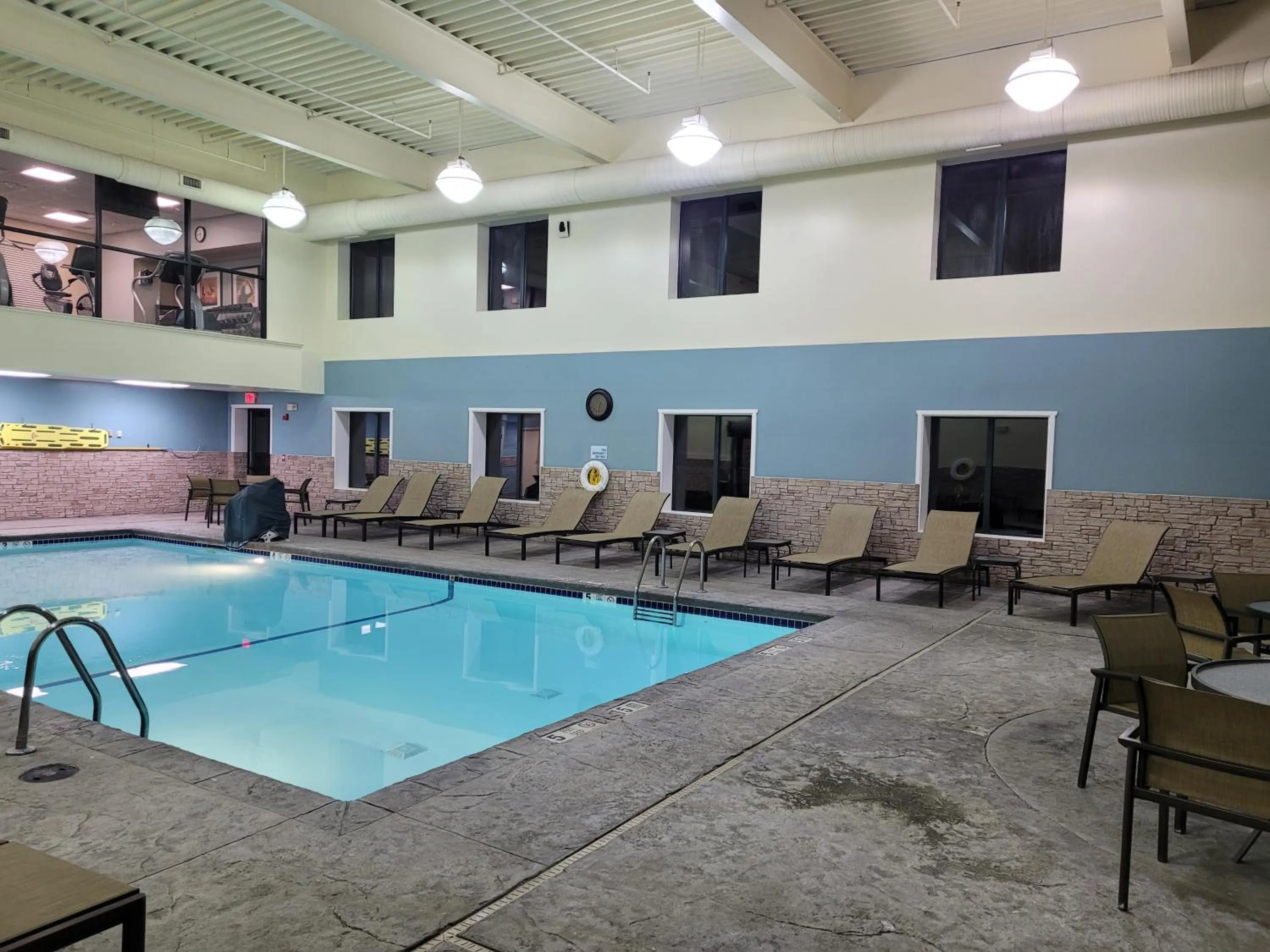Swimming pool in Holiday Inn Express & Suites Buffalo Airport by IHG