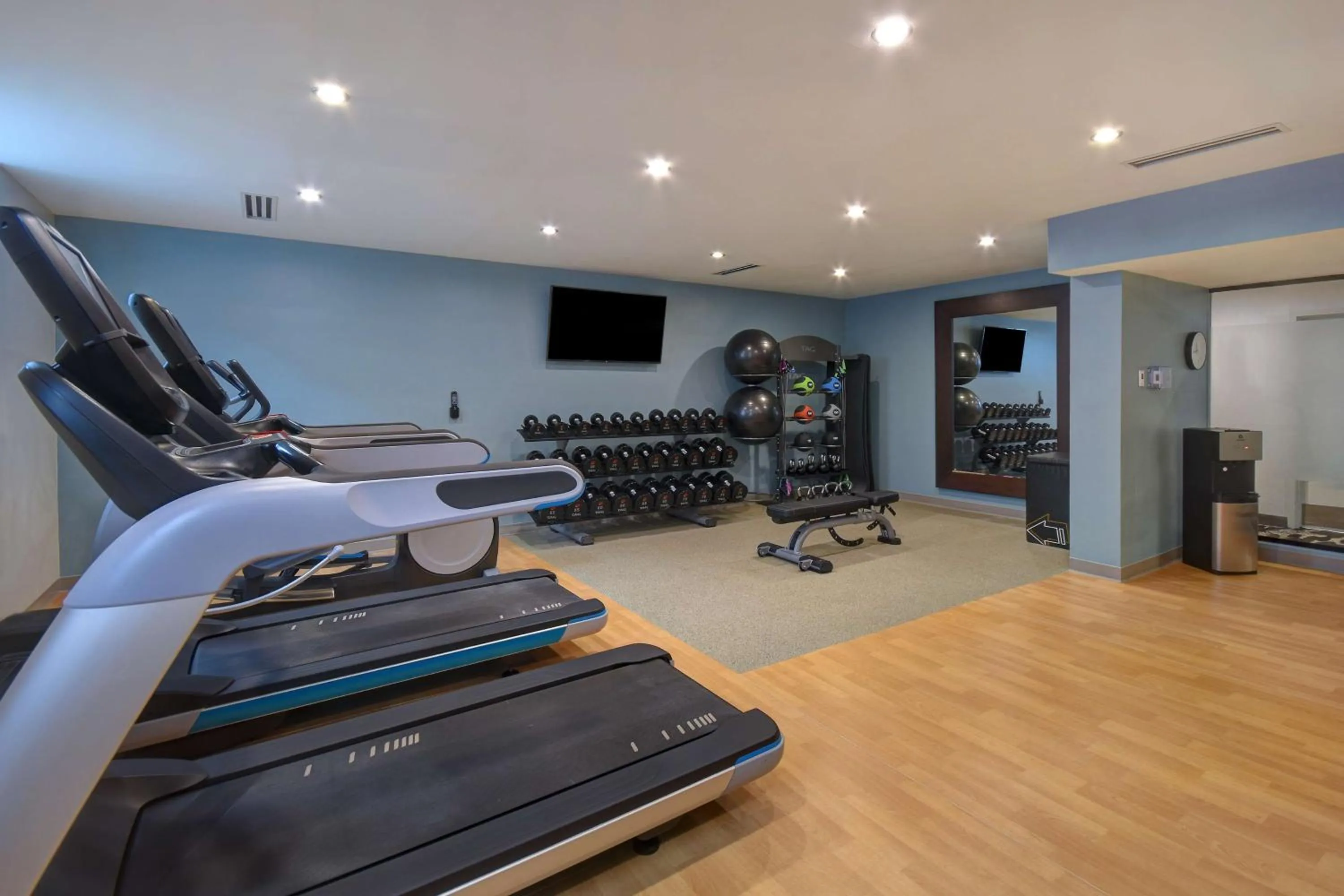 Fitness centre/facilities in DoubleTree by Hilton St. Louis Airport, MO