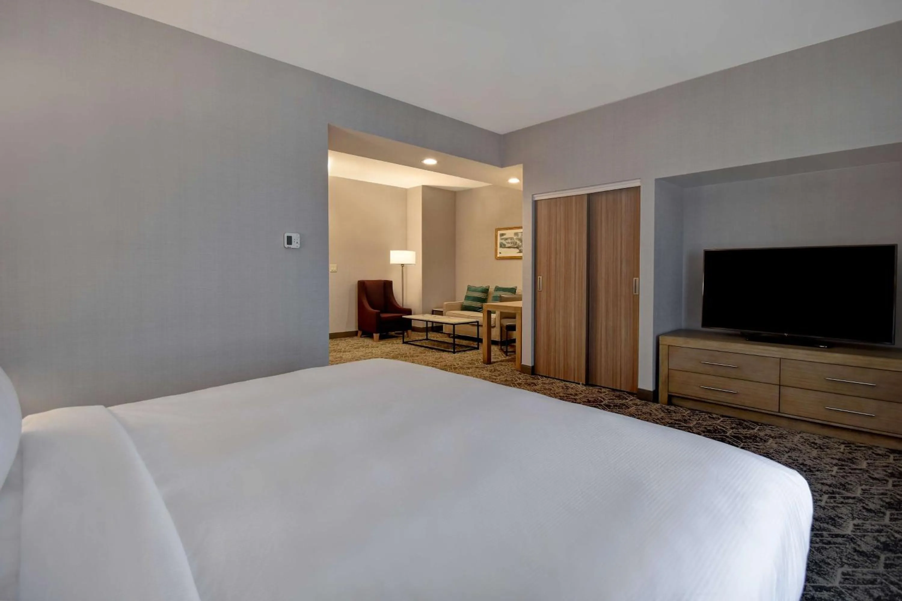 Bed in DoubleTree by Hilton St. Louis Airport, MO