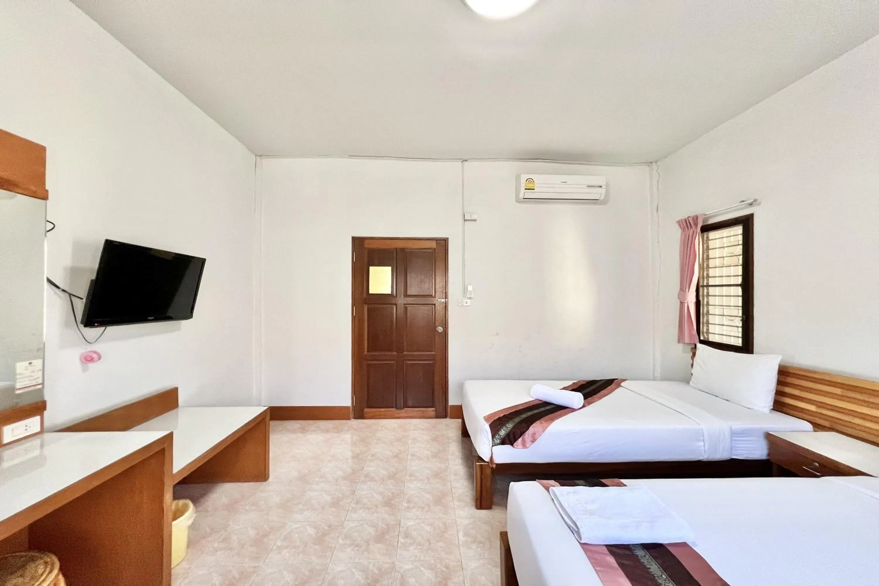 Photo of the whole room, Bed in Ruentara Resort & Villa