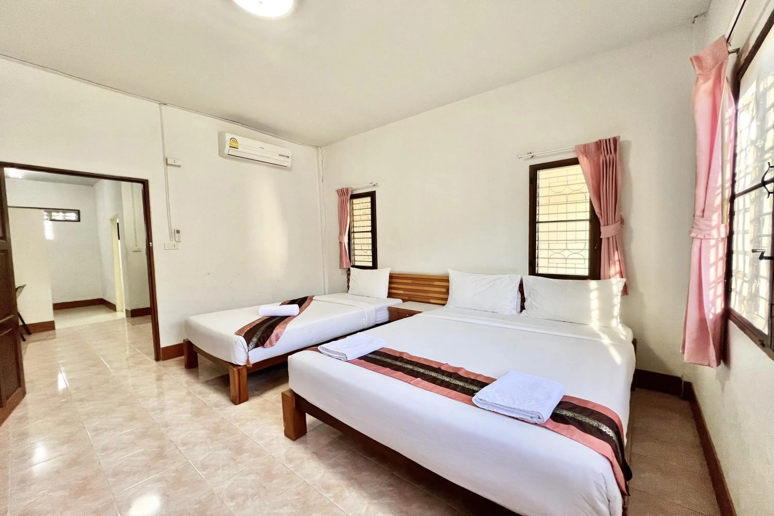 Photo of the whole room, Bed in Ruentara Resort & Villa