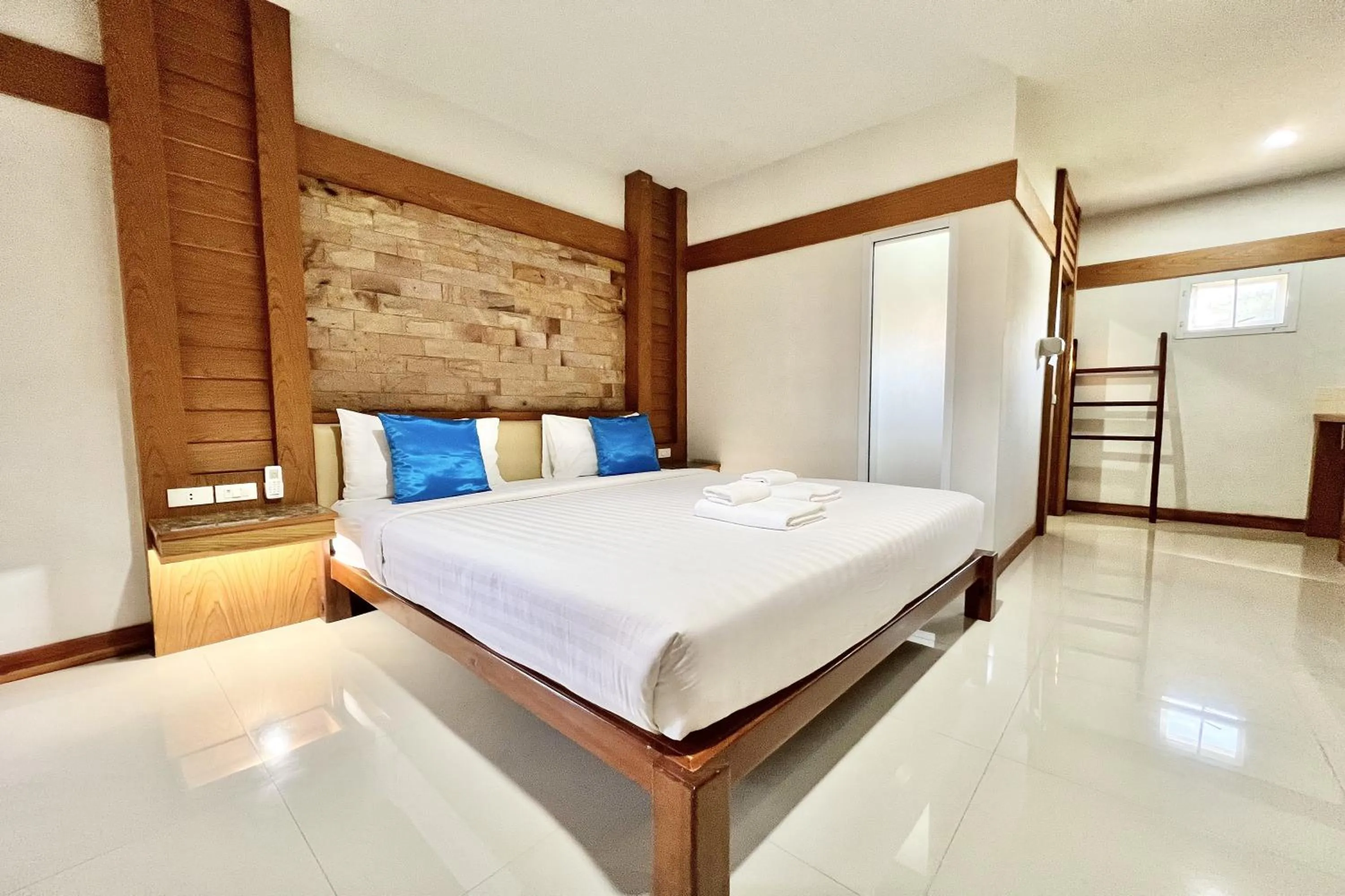 Photo of the whole room, Bed in Ruentara Resort & Villa
