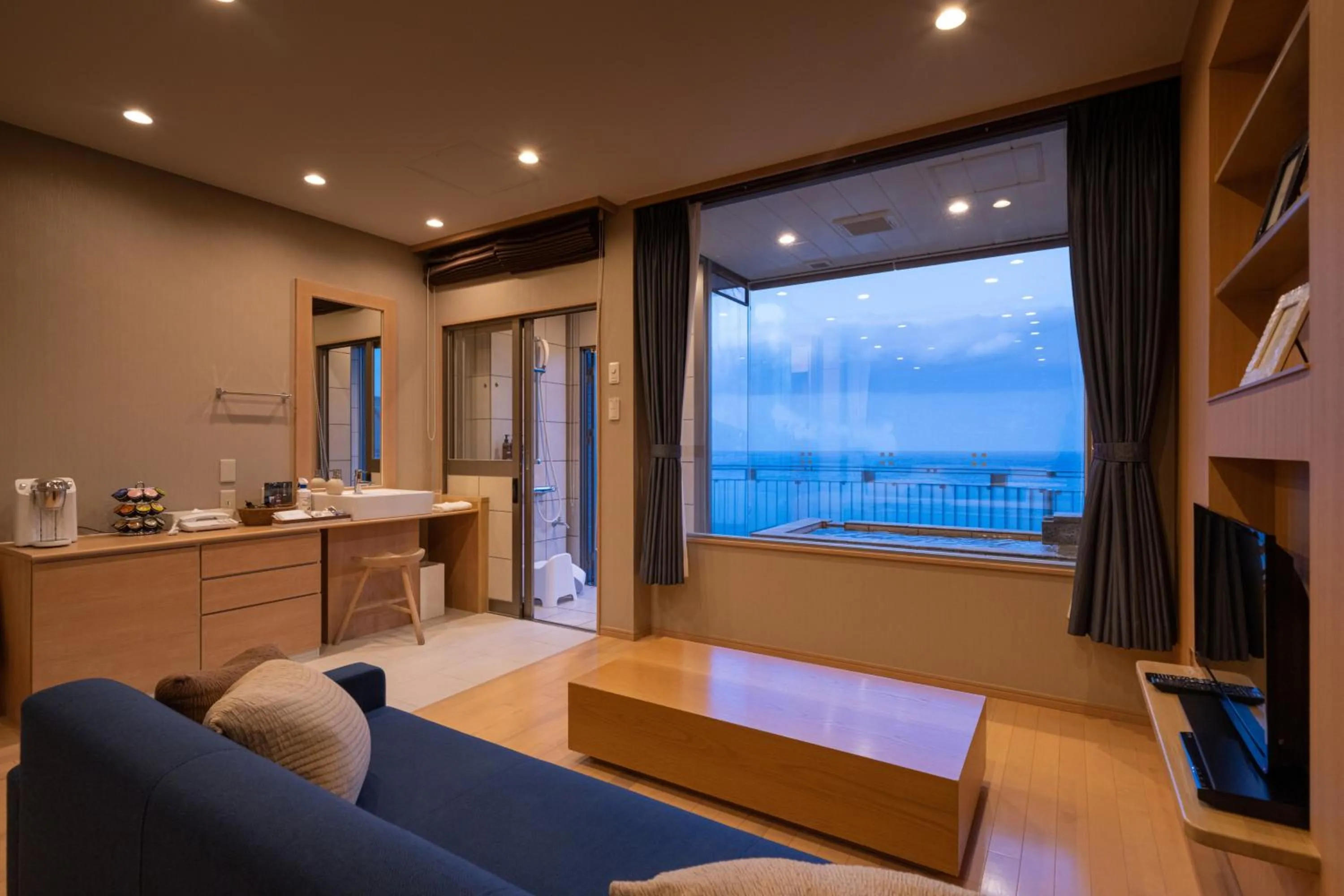 Photo of the whole room in Auberge Fontaine Bleau Atami