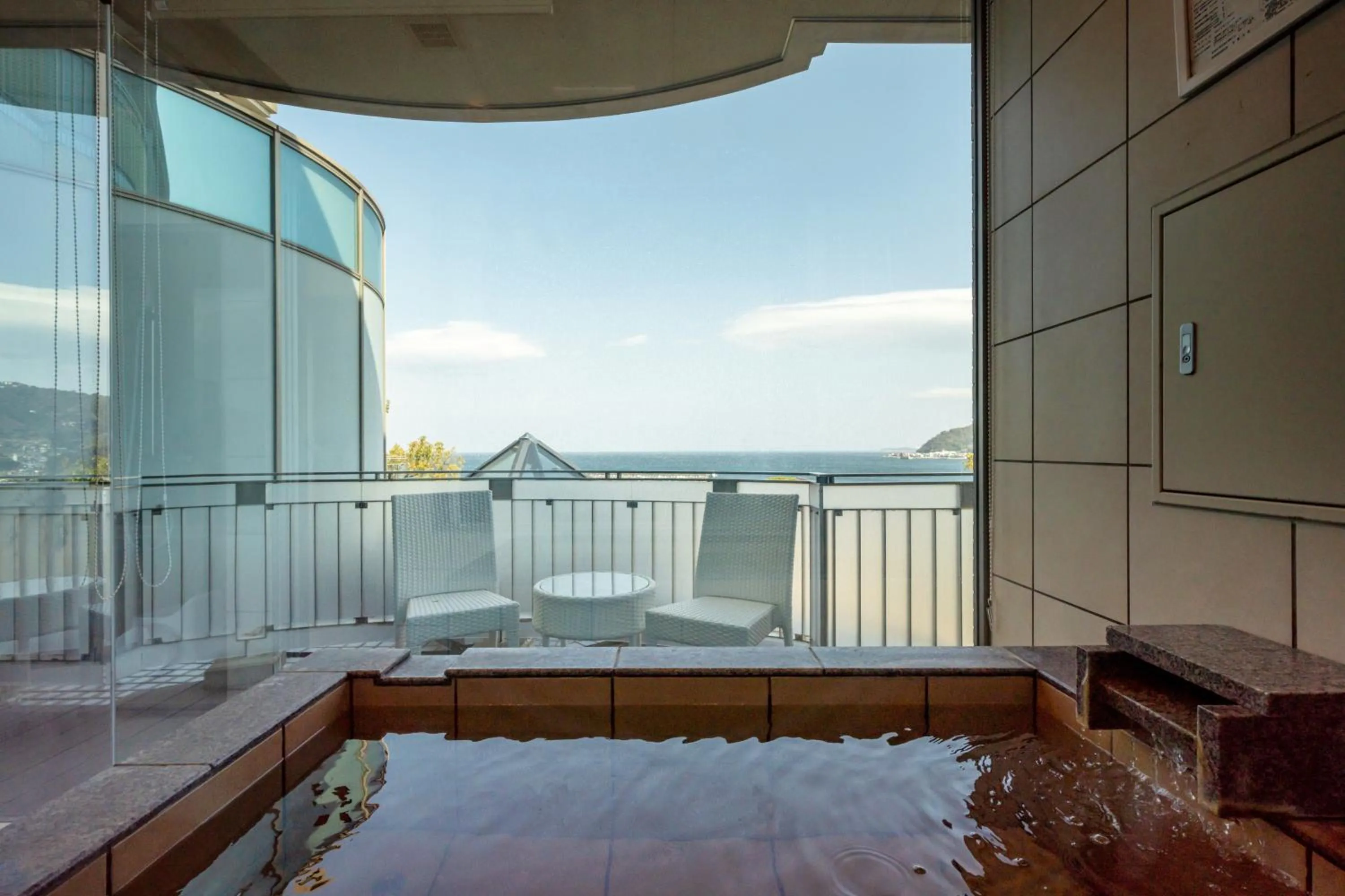 Day in Auberge Fontaine Bleau Atami