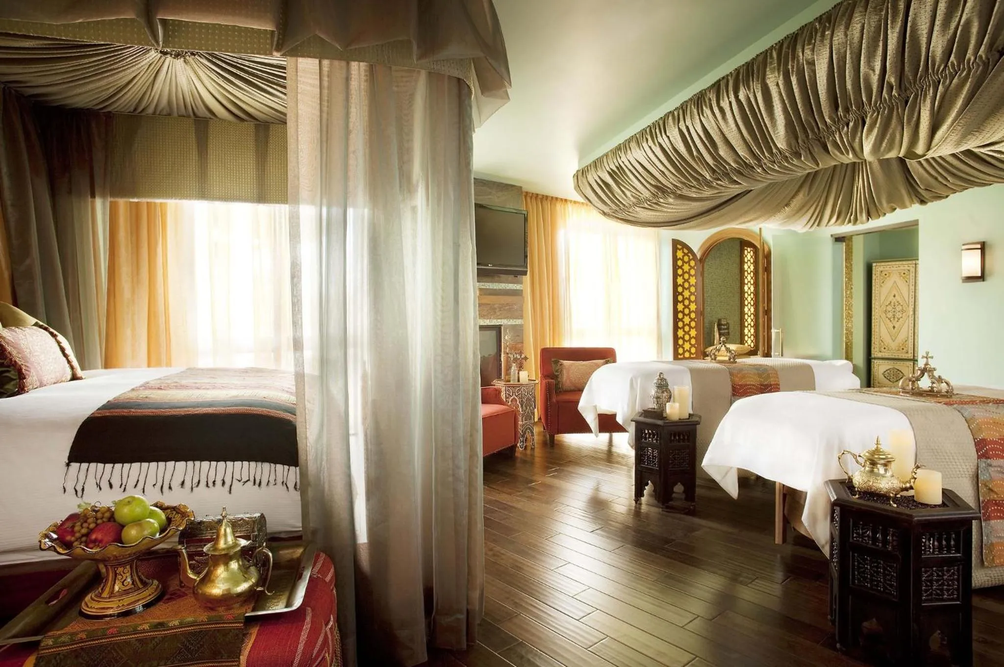 Photo of the whole room, Bed in Omni Scottsdale Resort & Spa at Montelucia