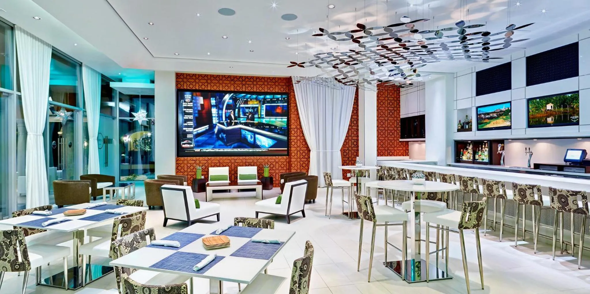 Restaurant/places to eat in Omni Scottsdale Resort & Spa at Montelucia