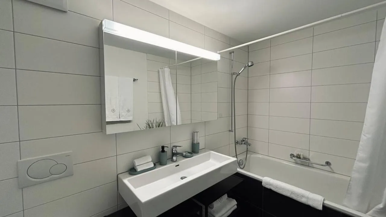 Paradeplatz Apartment by Airhome