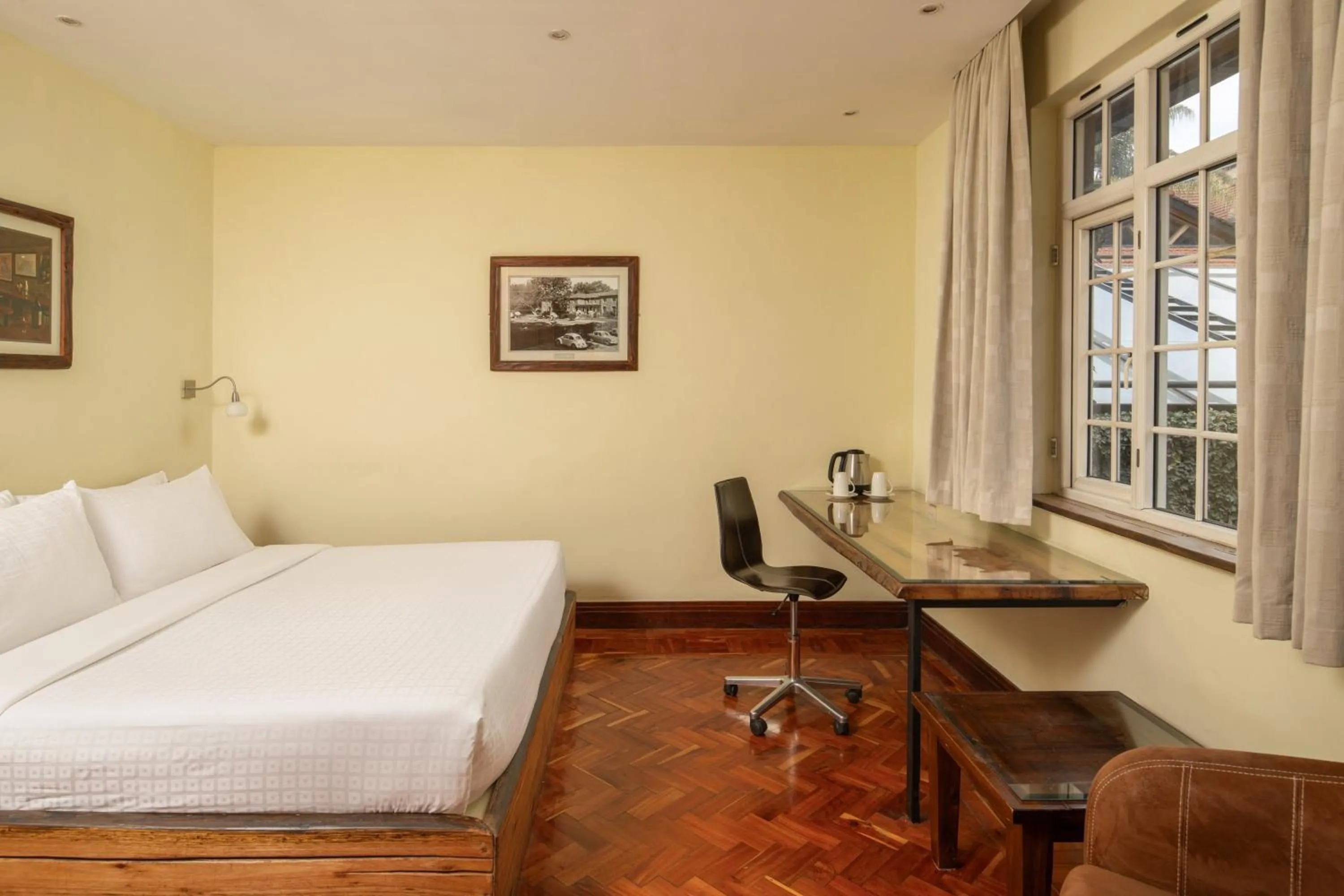 Photo of the whole room, Bed in Fairview Nairobi