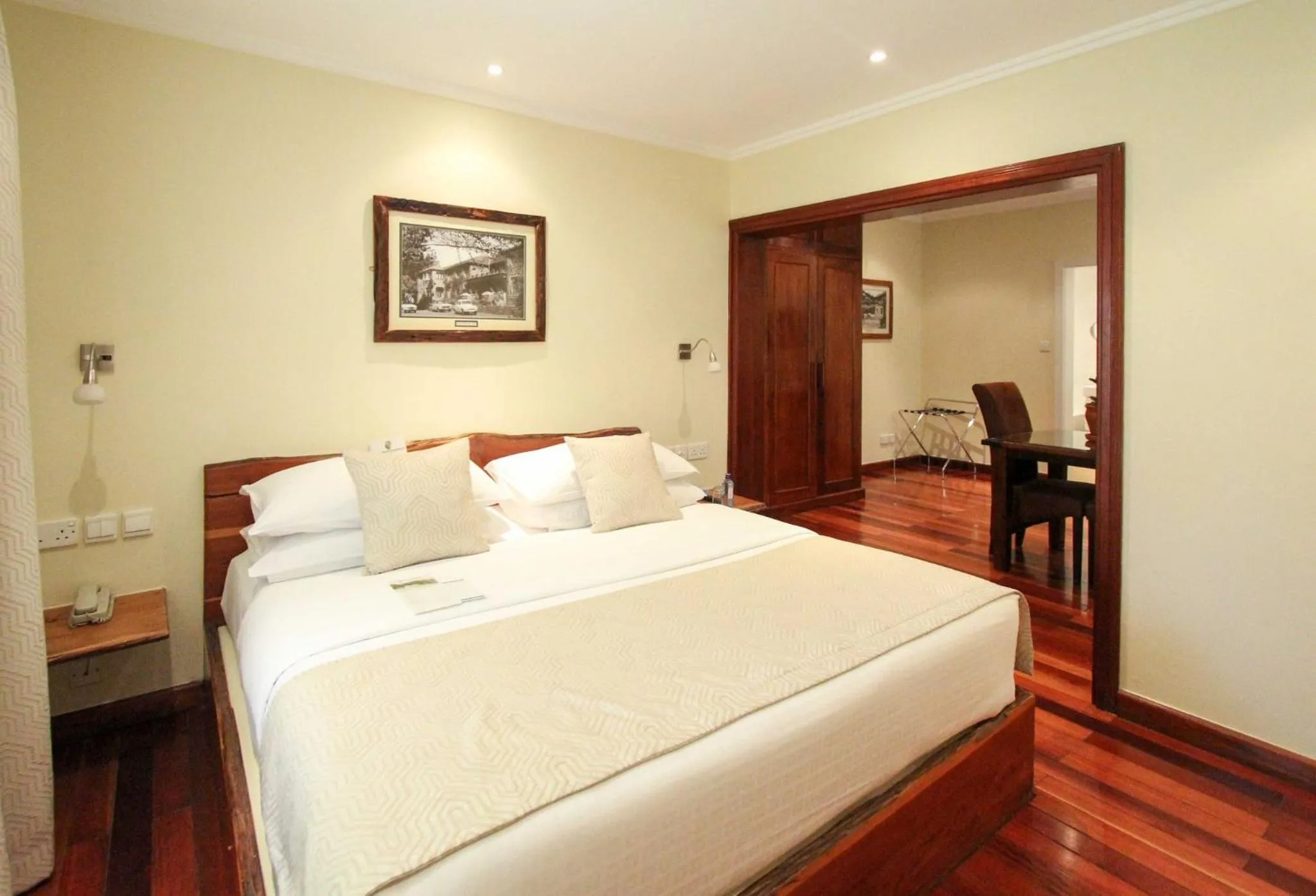 Photo of the whole room, Bed in Fairview Nairobi