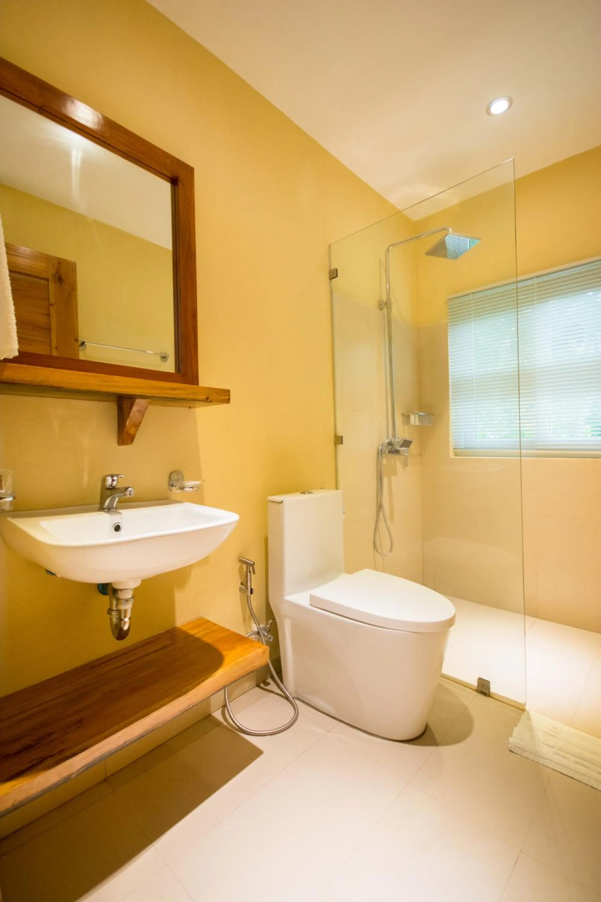 Shower in Boracay Amor Apartment