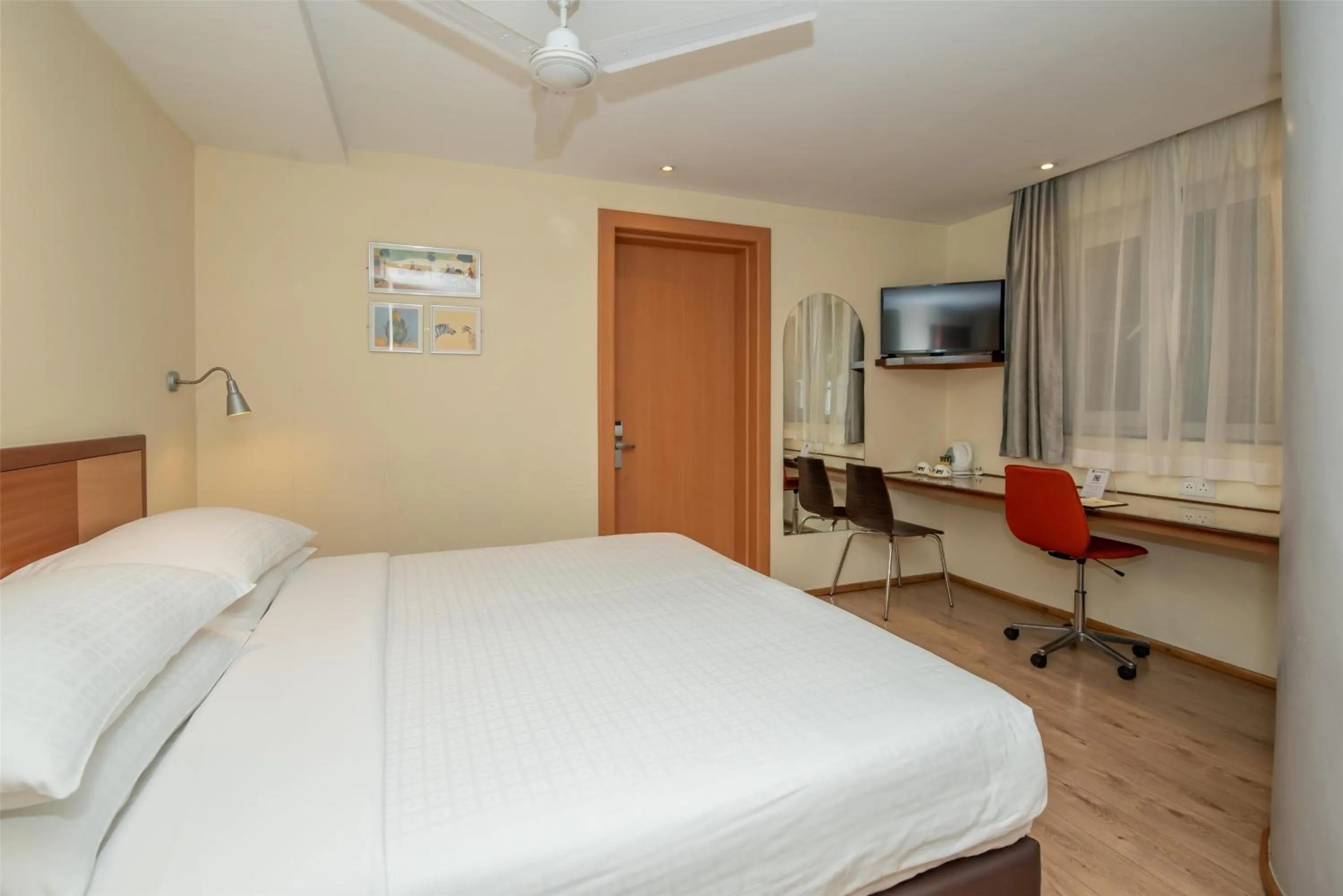 Bedroom, Bed in Best Western Nairobi Upper Hill