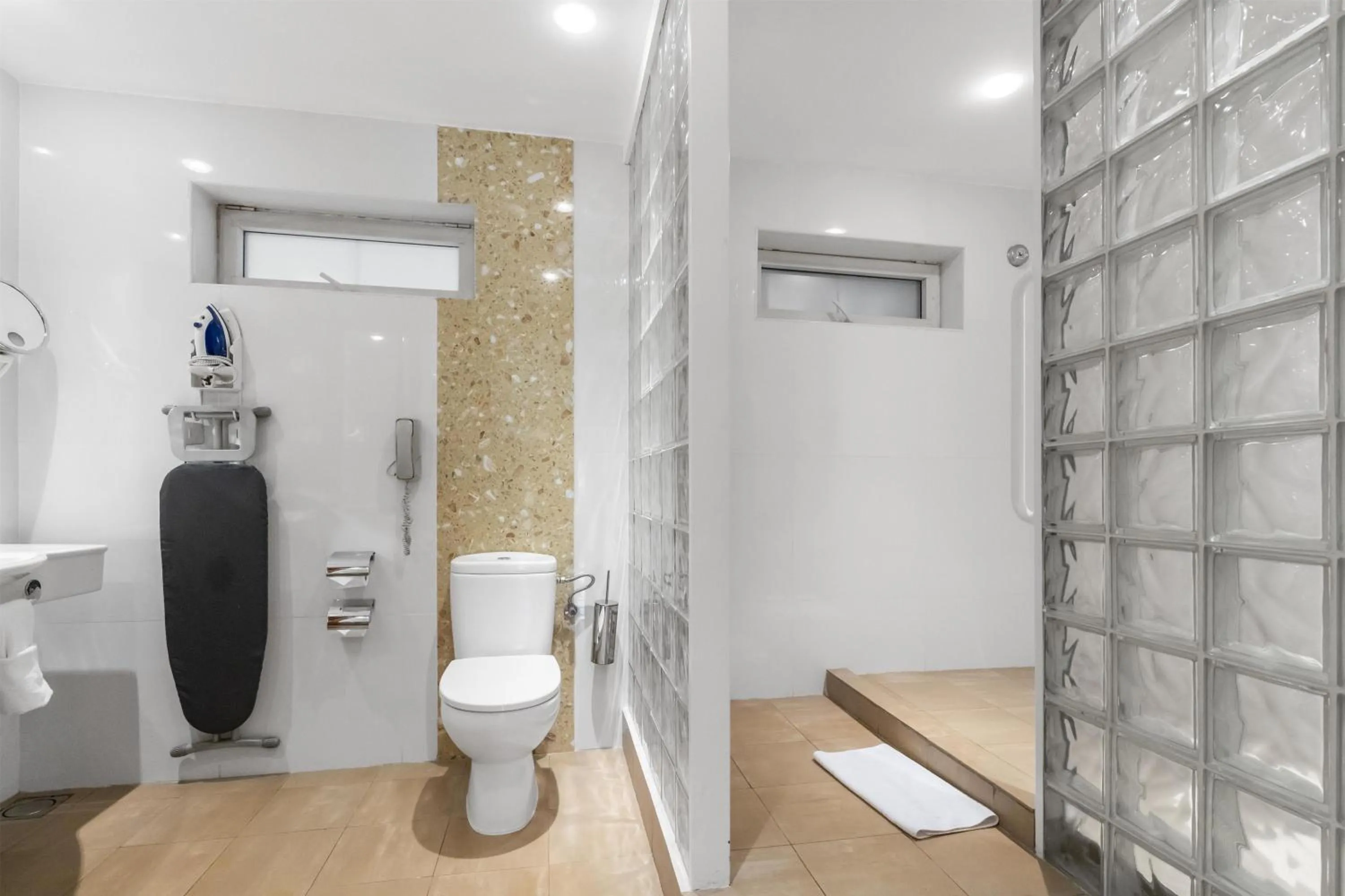 Bathroom in Best Western Nairobi Upper Hill