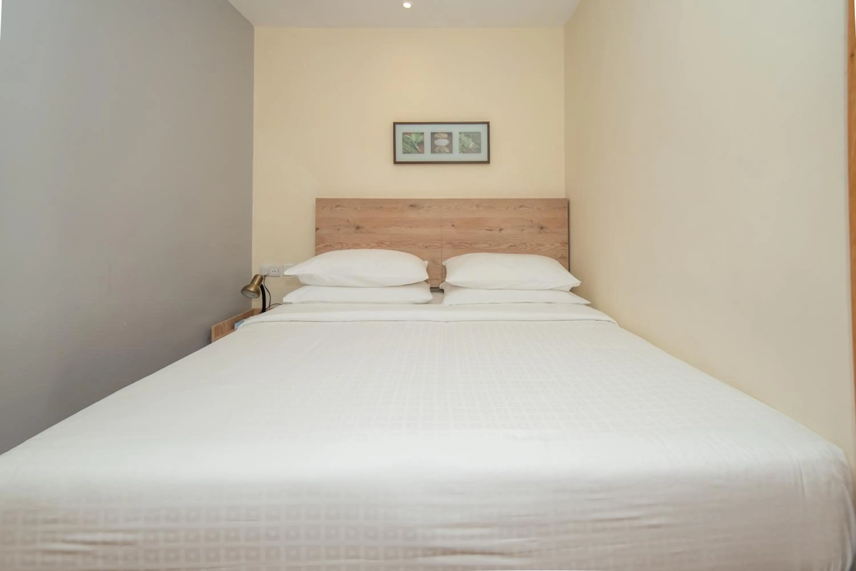 Bed in Best Western Nairobi Upper Hill