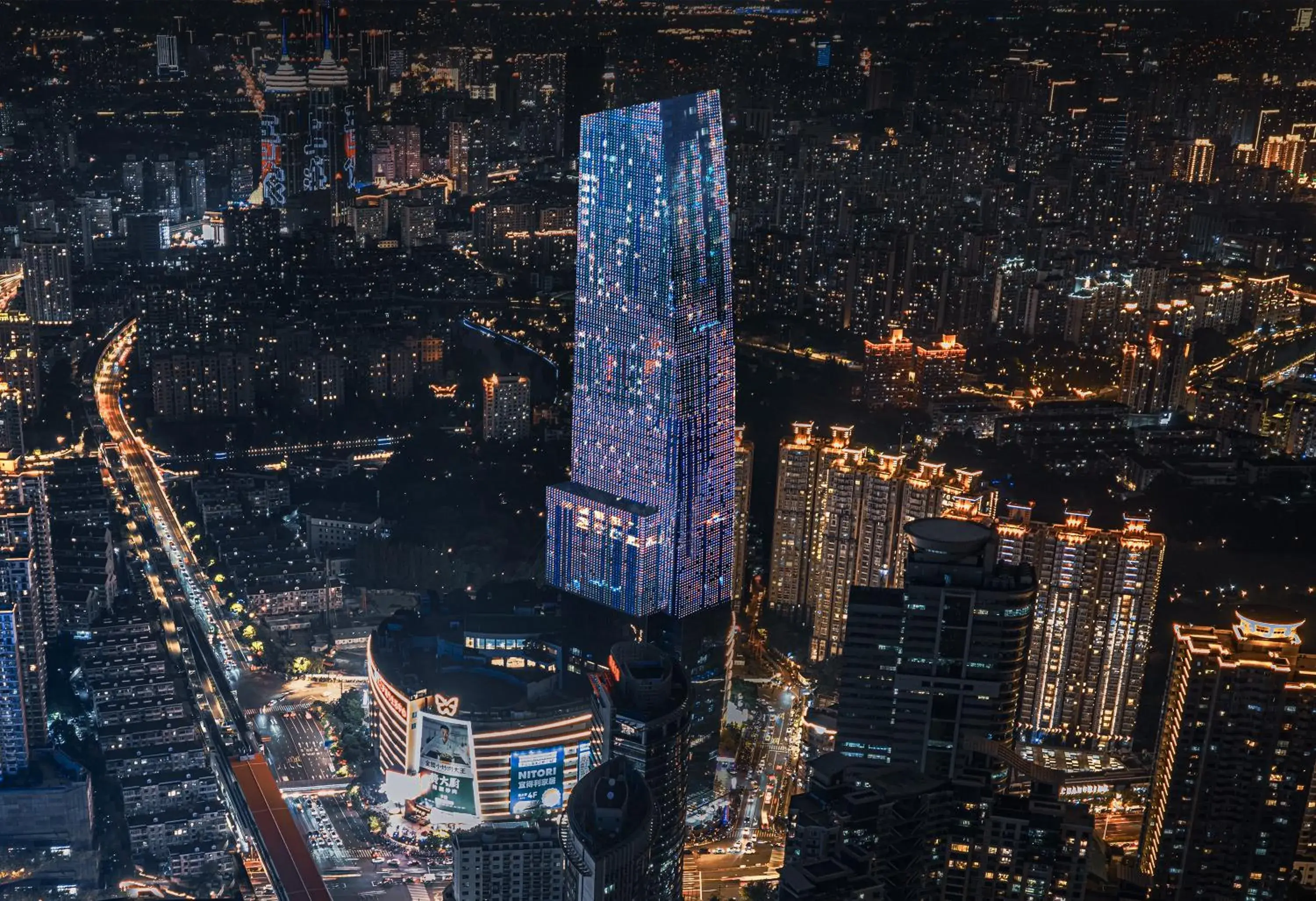 Club King Room in Renaissance Shanghai Zhongshan Park Hotel Club King Room in Renaissance Shanghai Zhongshan Park Hotel