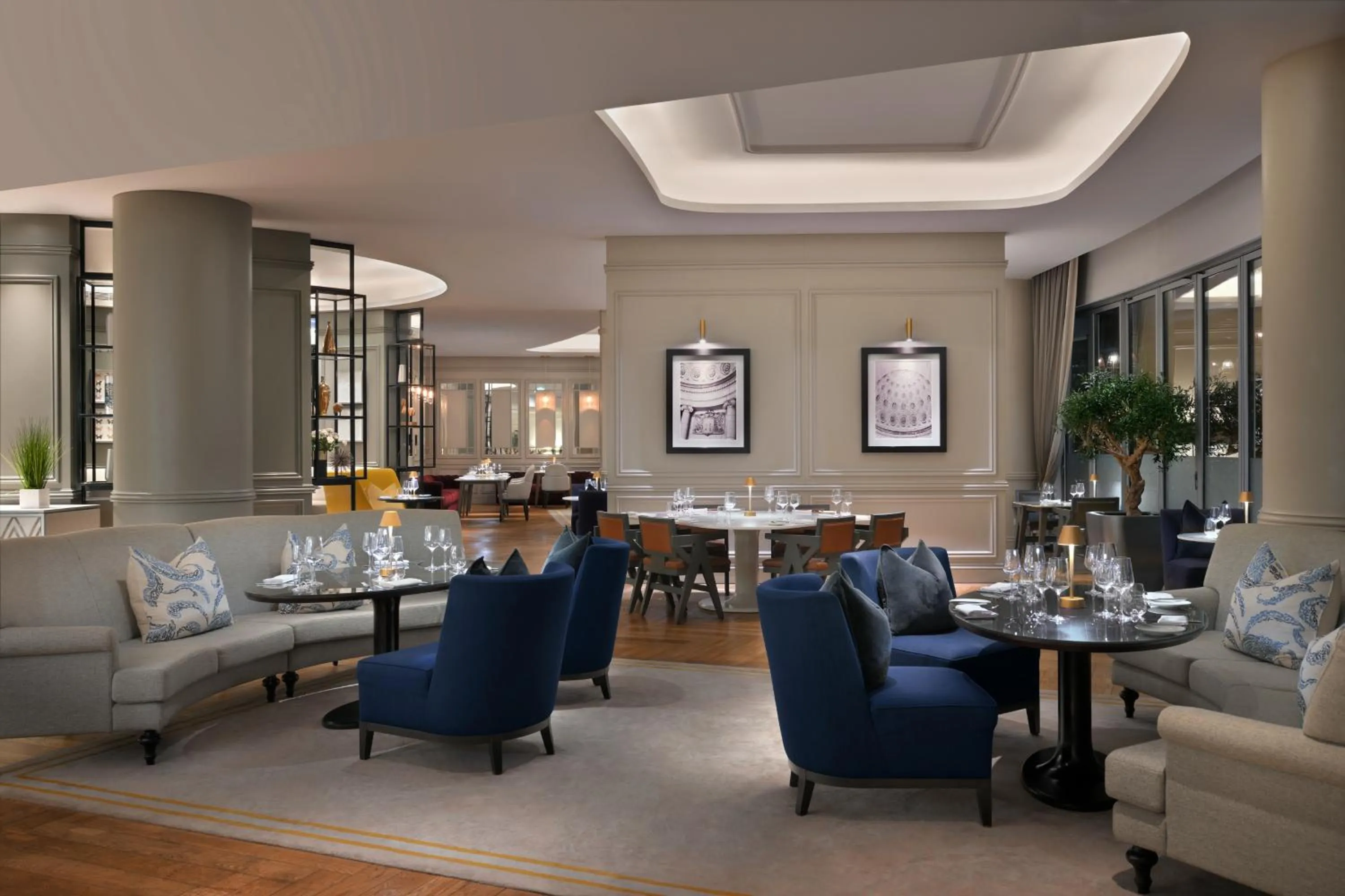 Restaurant/places to eat in Kempinski The Boulevard Dubai