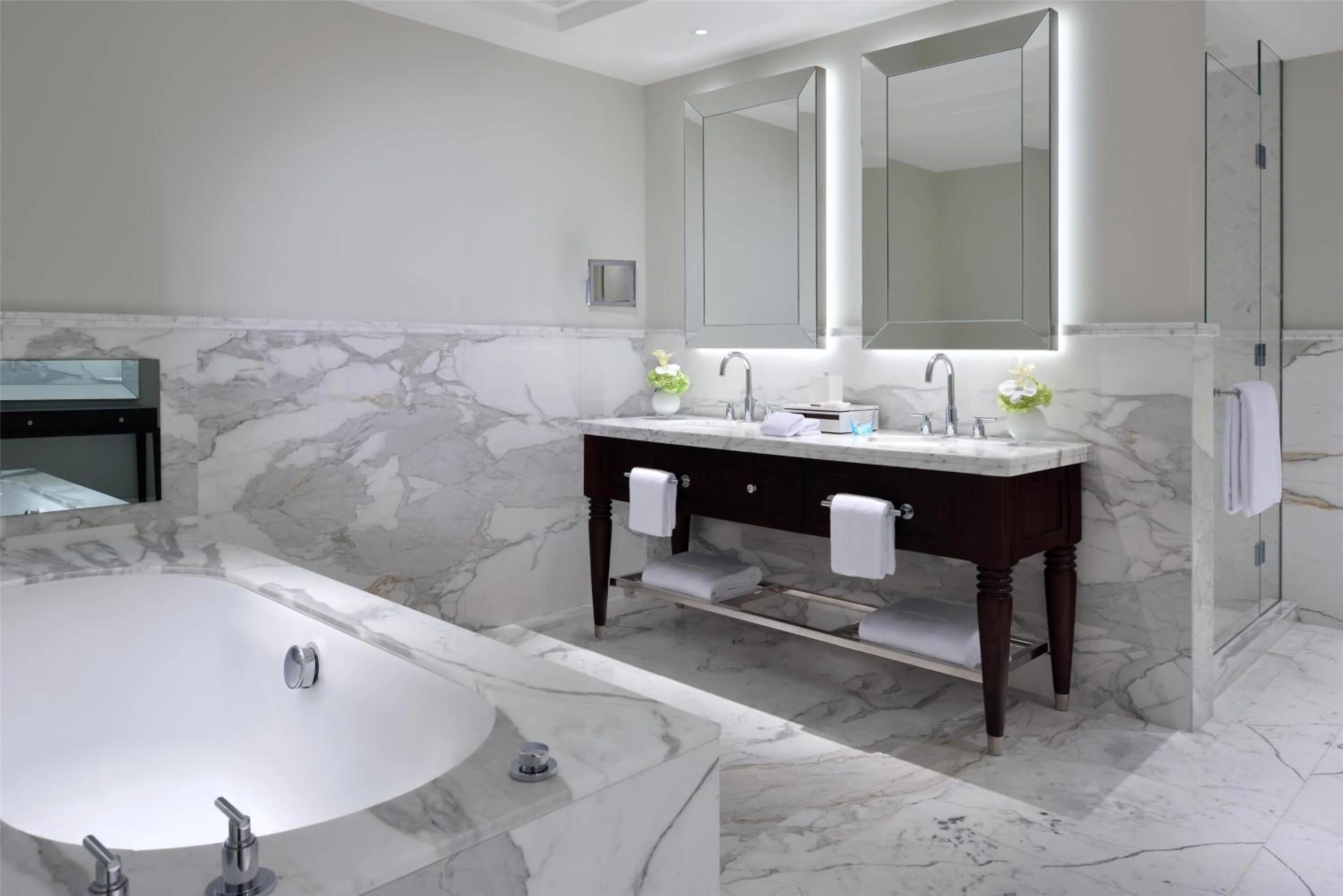 Bedroom in Kempinski The Boulevard Dubai