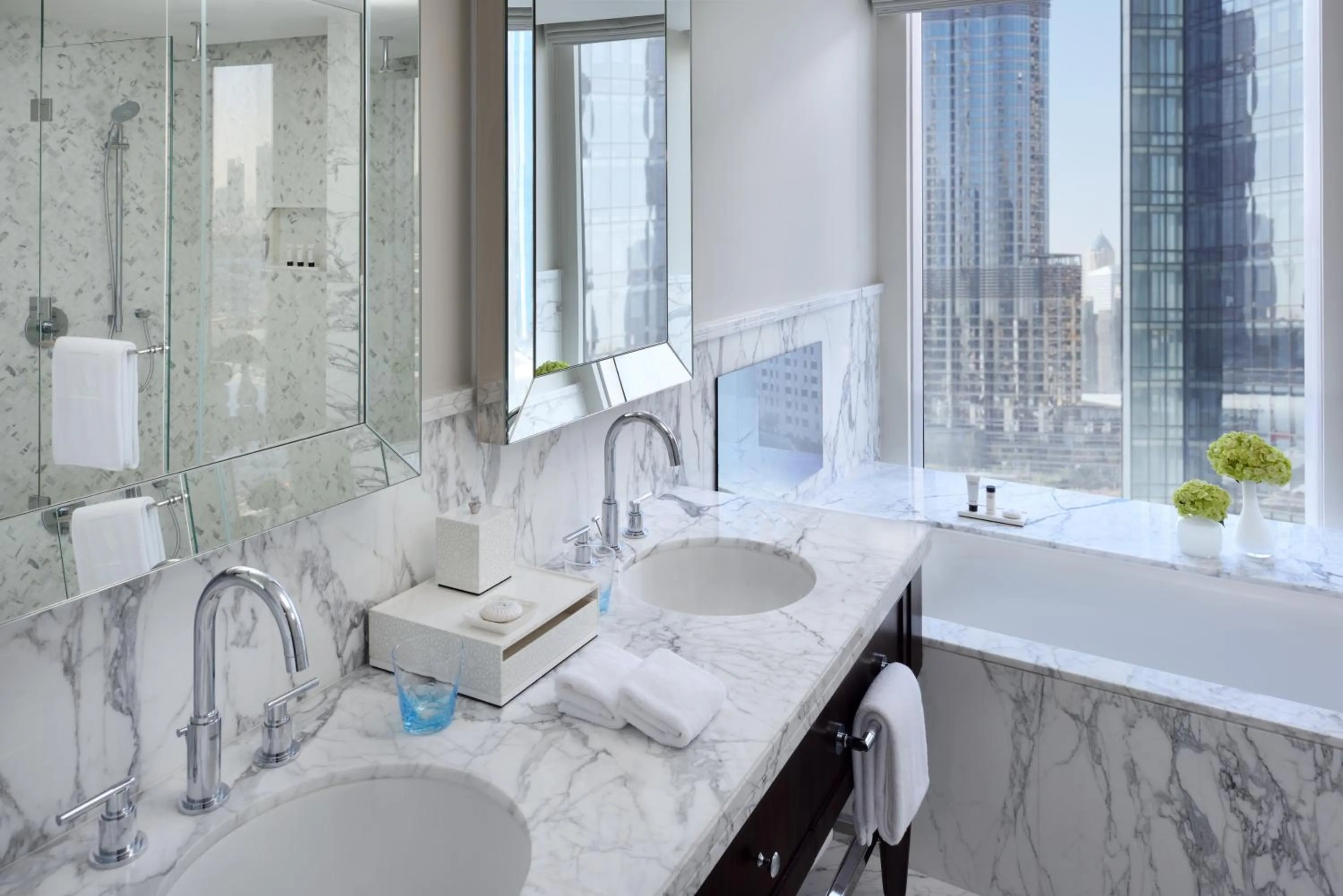 Bathroom in Kempinski The Boulevard Dubai