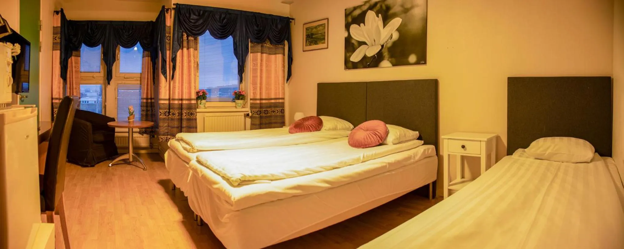 Bed in Euroway Hotel