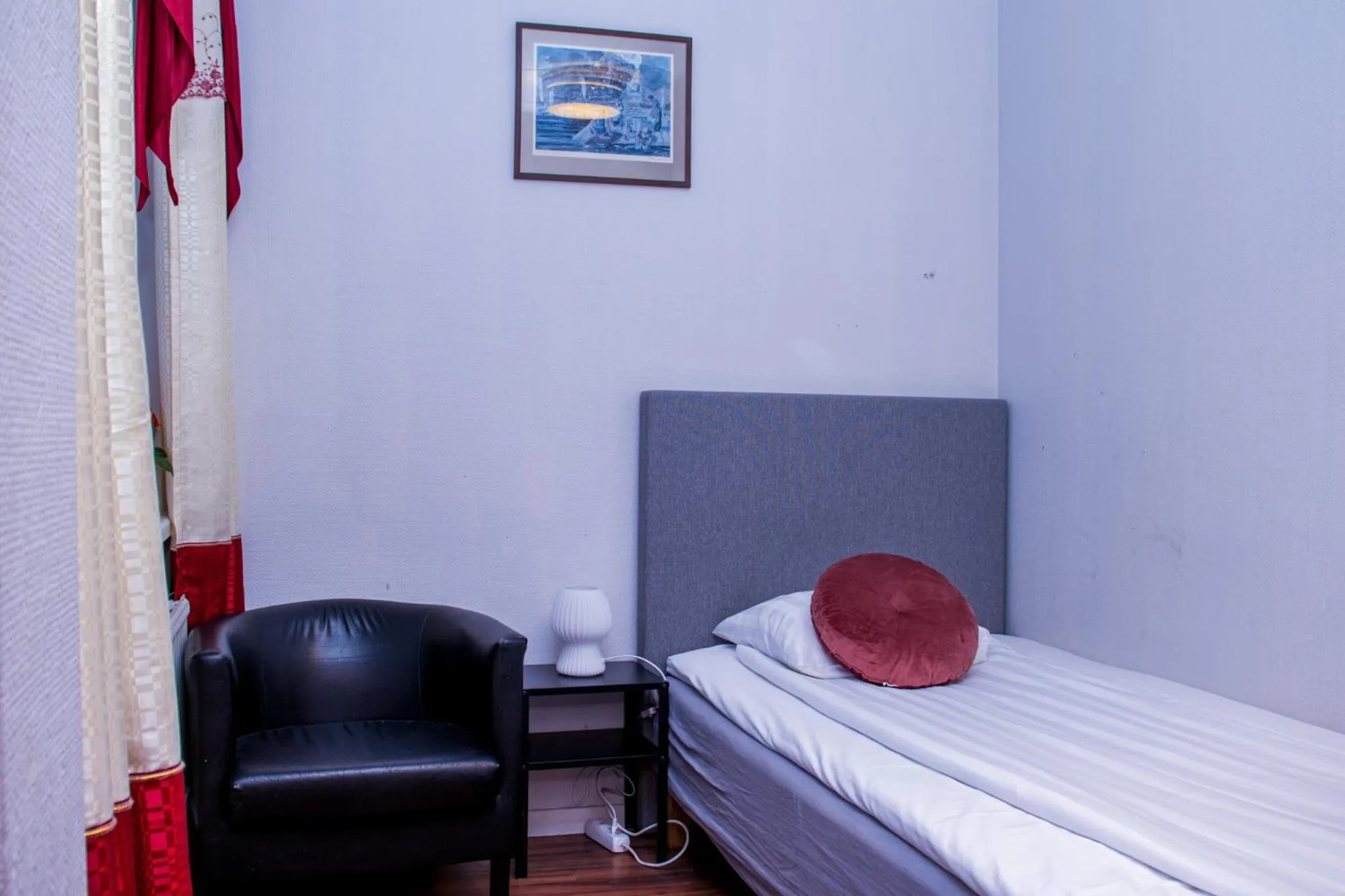 Bed in Euroway Hotel